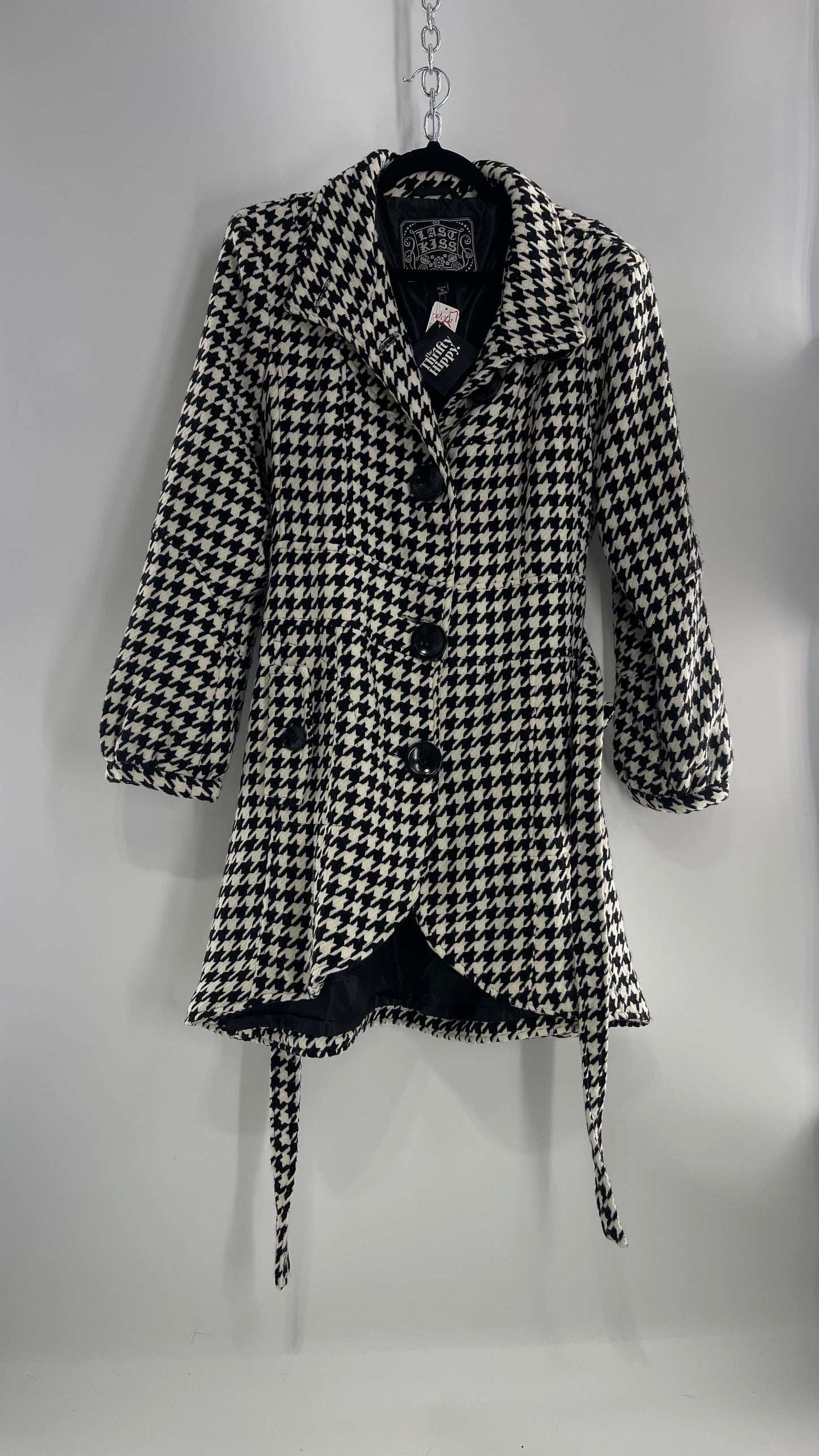 Deadstock Vintage Last Kiss Houndstooth Coat with Bubble Sleeve, Waist Tie, and Sweeping Hem (XXL)