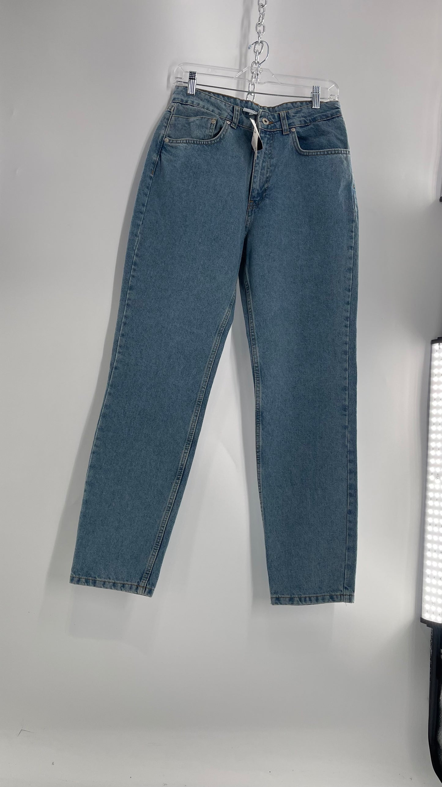 RAGGED PRIEST Free People Light Wash High Waisted Mom Jeans with Bum Tear with Tags Attached (30)