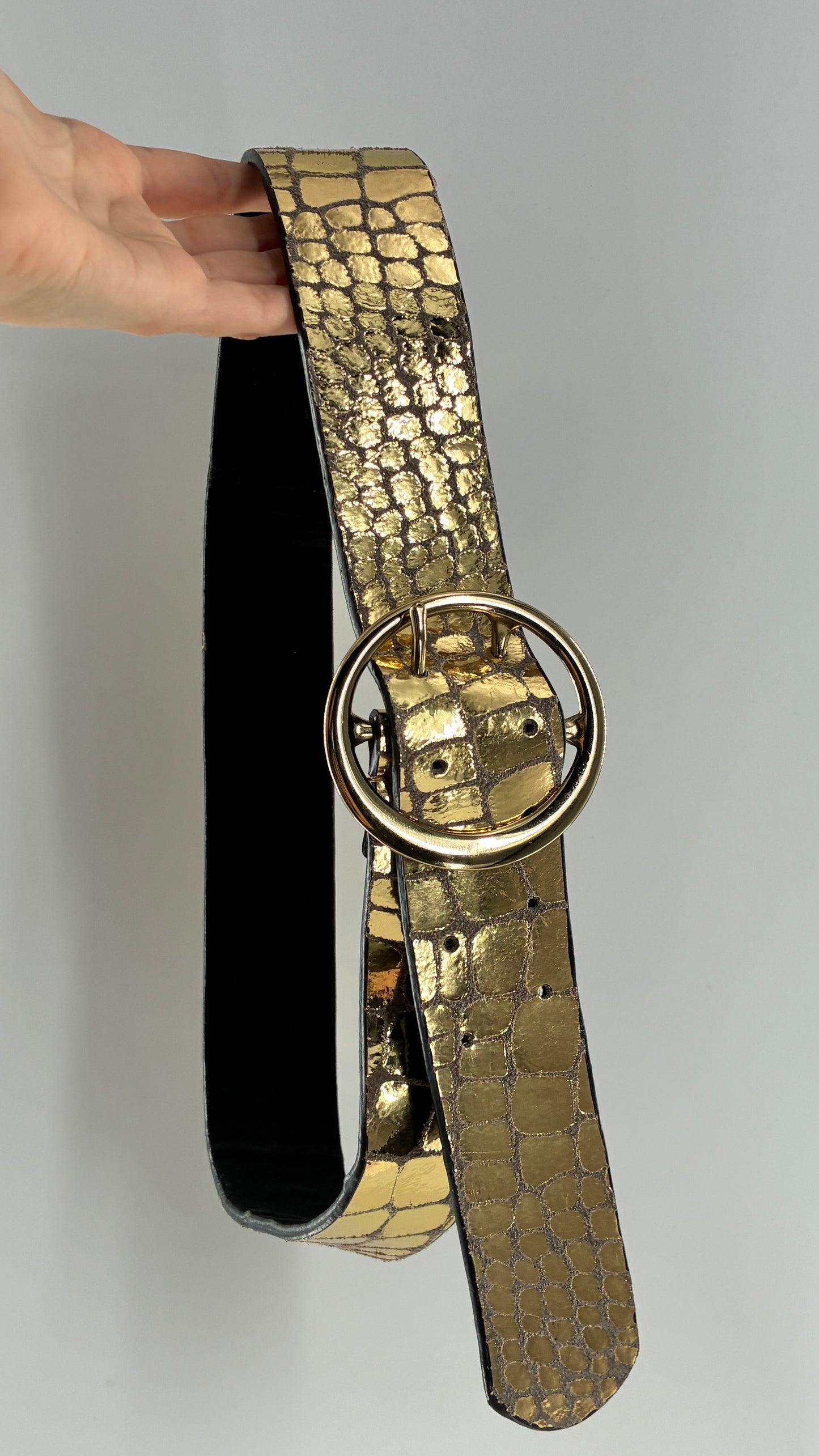 Vintage Free People Metallic Gold Leather Embossed Round Buckle Belt (S/M)