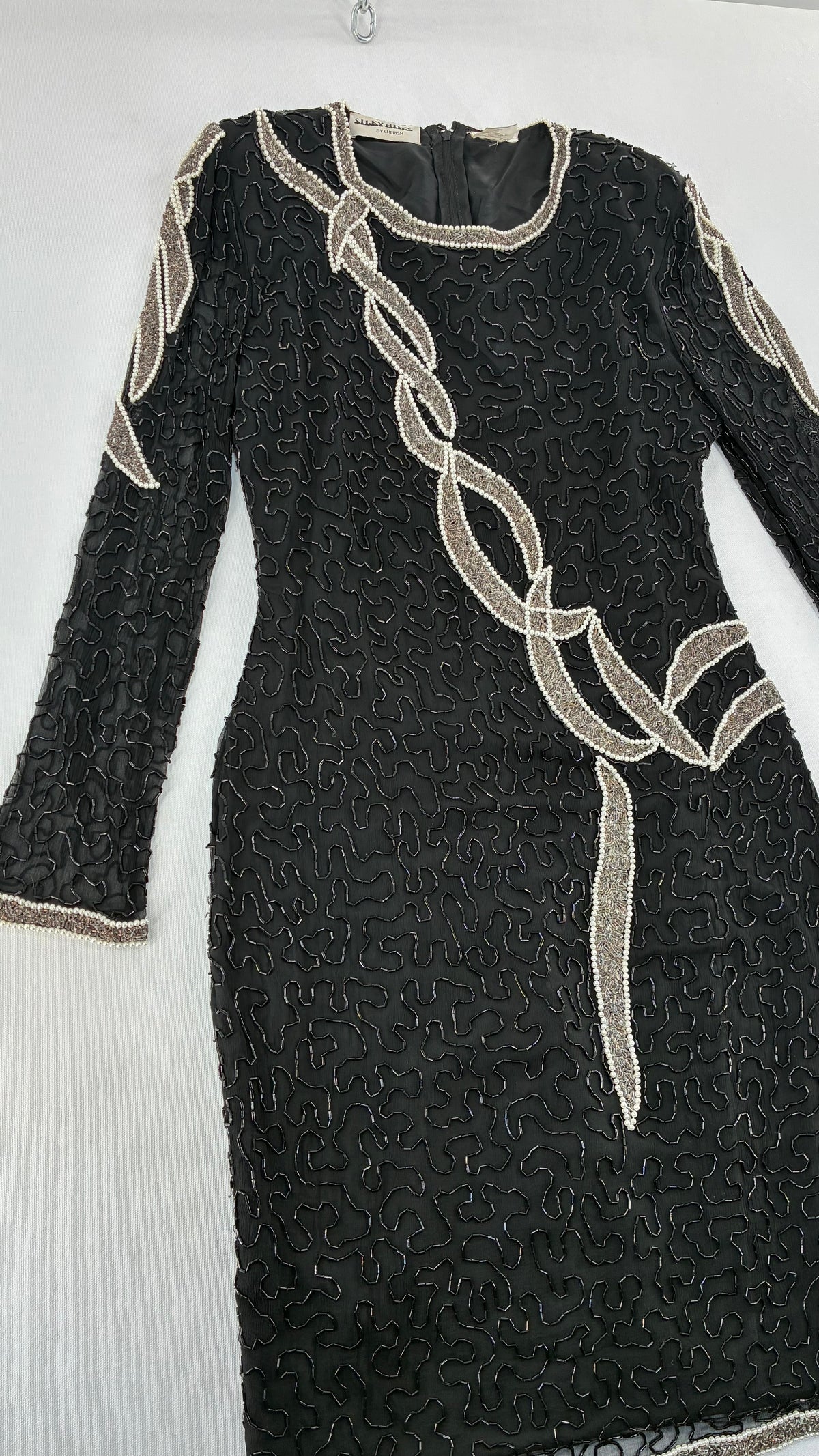 Vintage SILKY NITES BY CHERISH 100% Natural Silk Beaded Black Dress with Contrasting White Design (Medium)