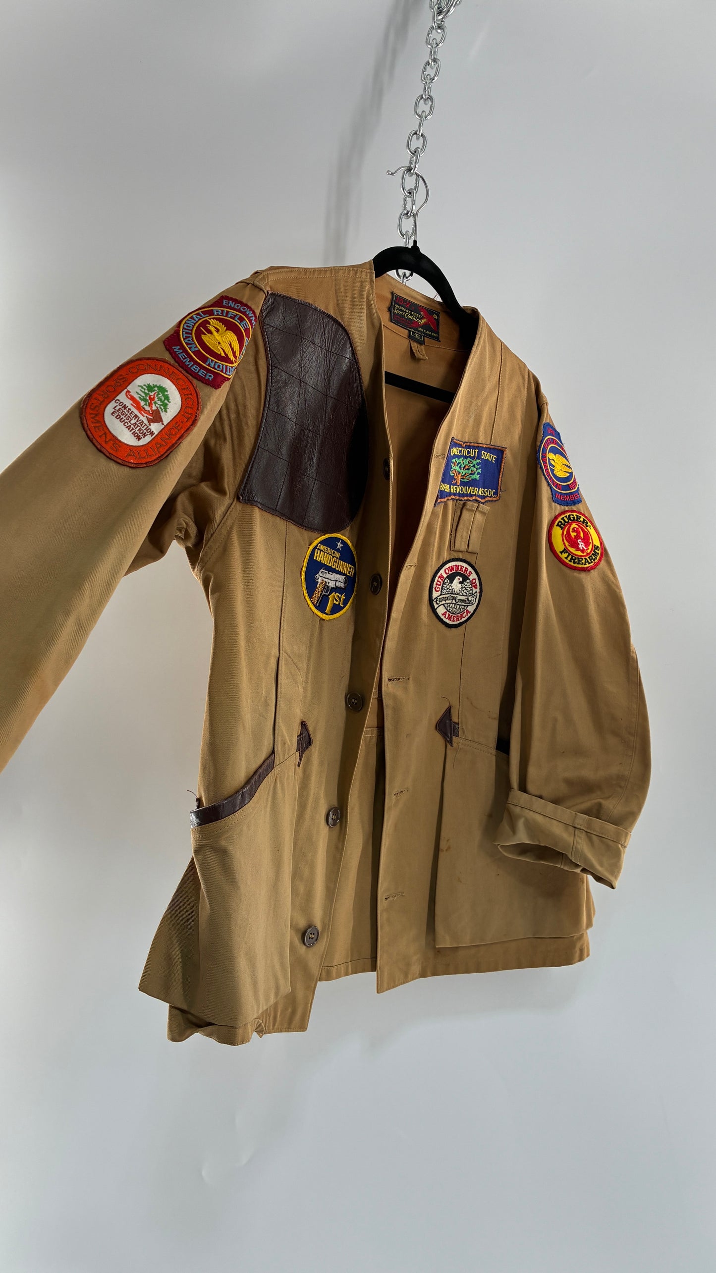 Vintage CT Ranger Shooting/Hunting Jacket Covered in Badges (42/Medium)