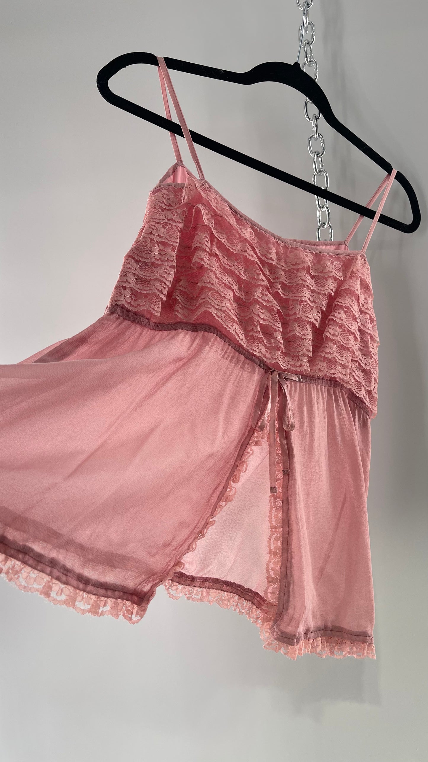 Andrew & Co NYC Deadstock Vintage Ruffled Lace Pink Tank with Bow Detail and Vented Bodice (S/M)