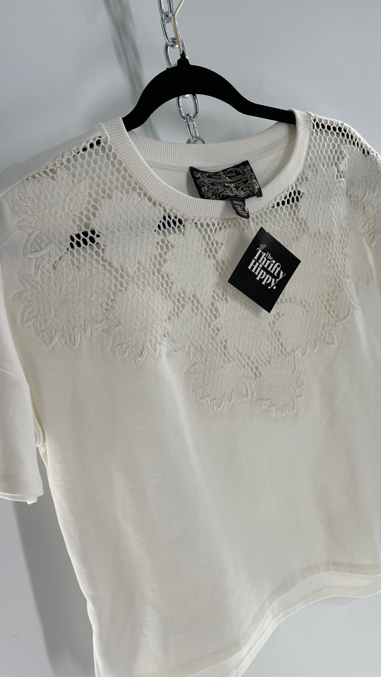 JAMES COVIELLO NY, NY White Thick T Shirt with Embroidered Florals and Mesh (S Petite)