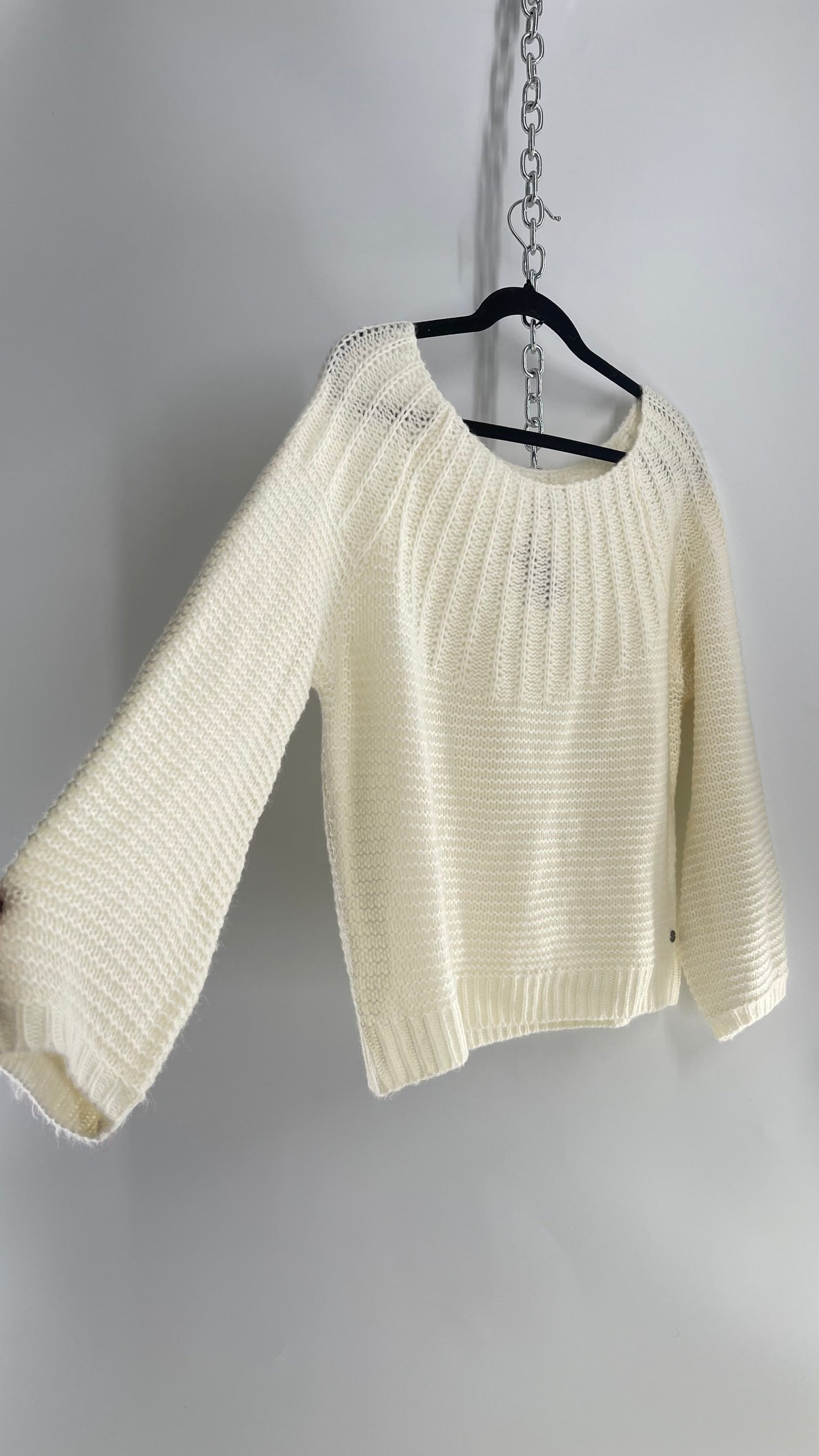 ROXY White Knit Sweater (Medium)