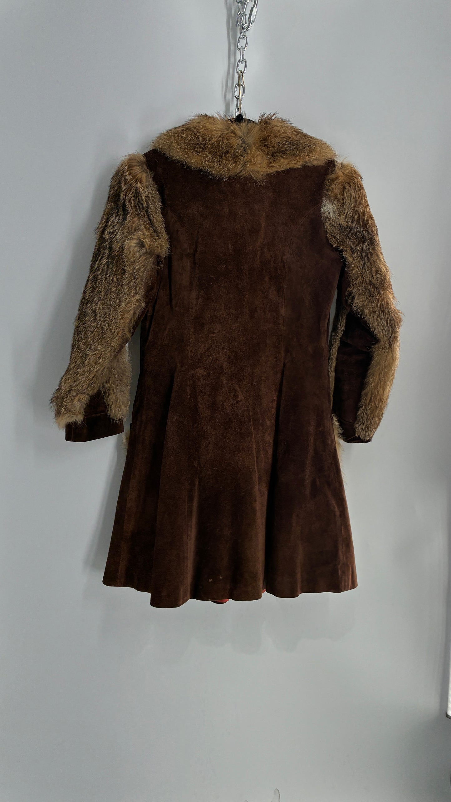 Vintage Cederland 1970s Genuine Suede Leather Coat with Fur Pockets, Sleeves, and Collar (44)