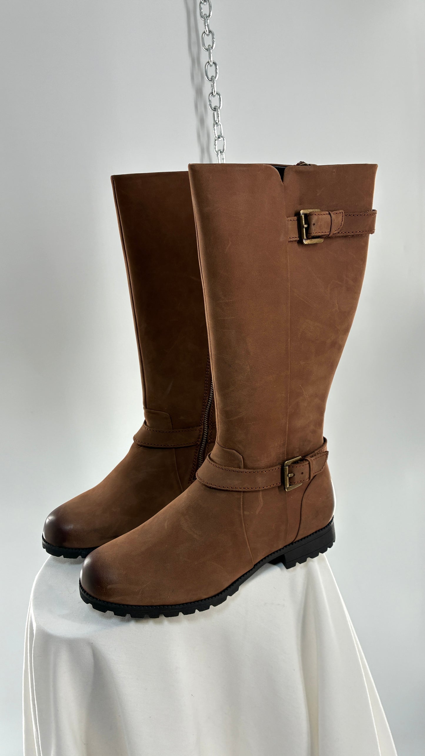 Deadstock Vintage HOTTER Belle Genuine Thick Leather Waxed Boots with Polished Toe Box and Heel (9)