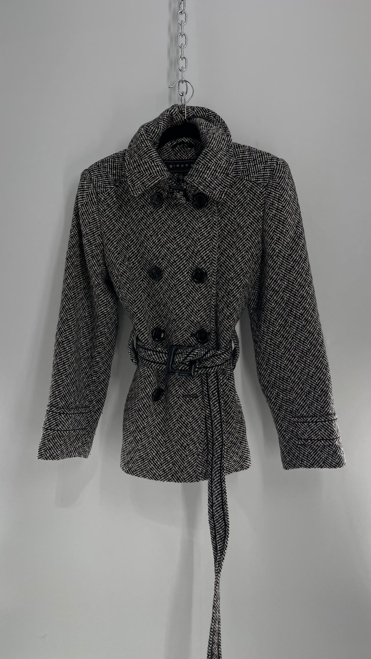 Vintage GIACCA Black and White Knit Tweed Jacket Belted at the Waist and Neck (Medium)