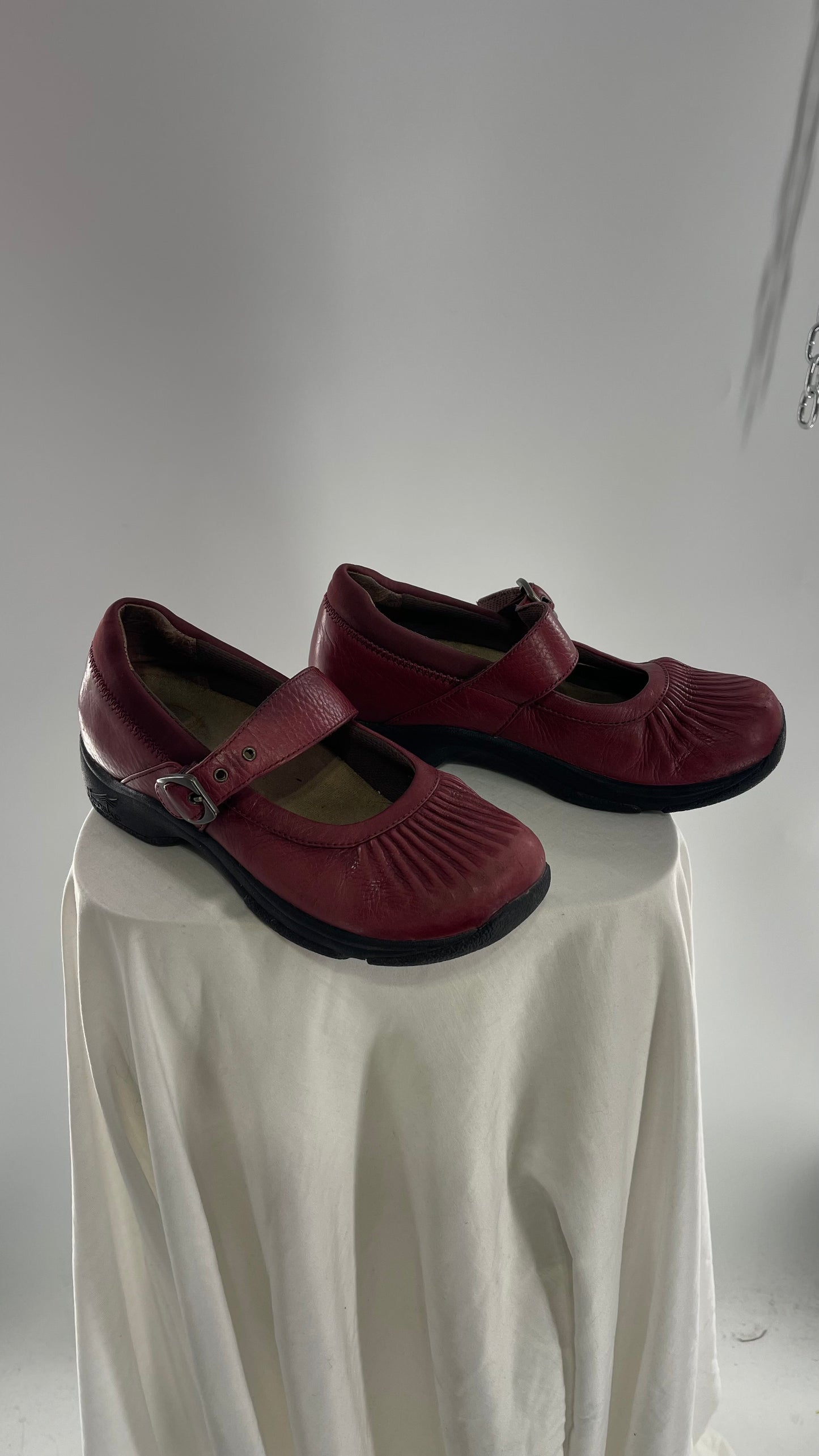 Vintage Red Leather Mary Janes with Pleated Front (38)