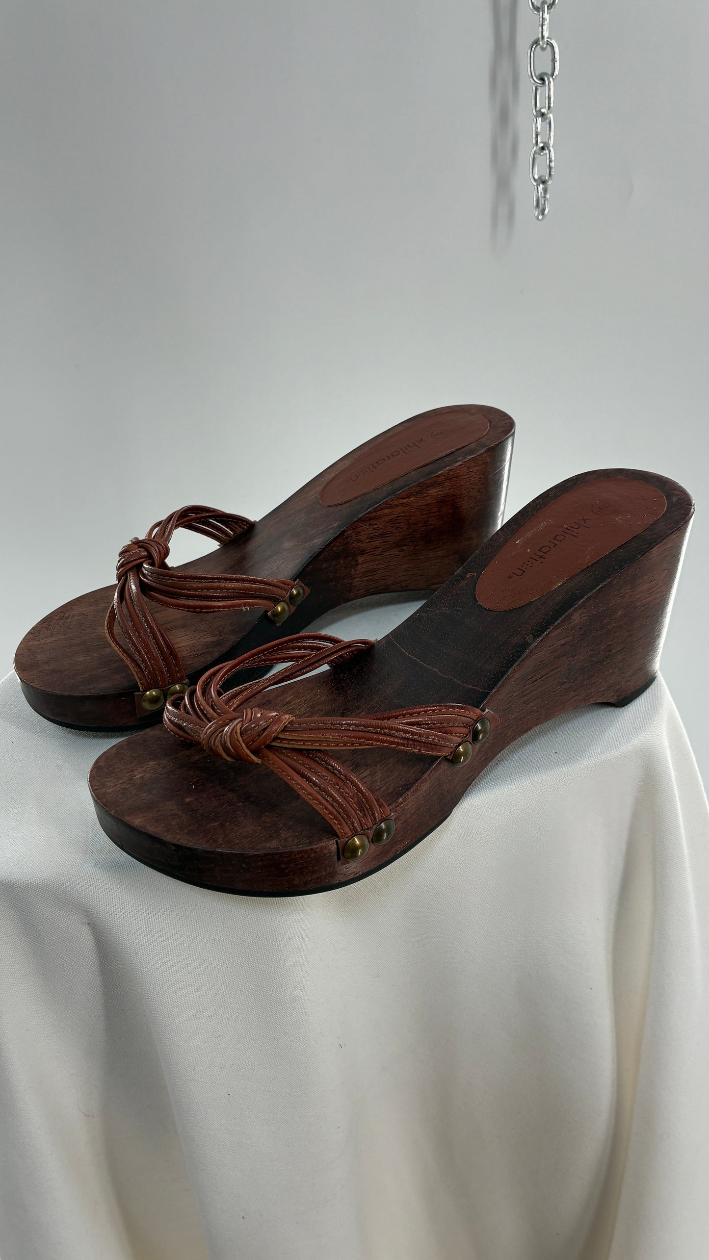 Vintage Wooden Heel with Brown Thong Strappy Detail (9)
