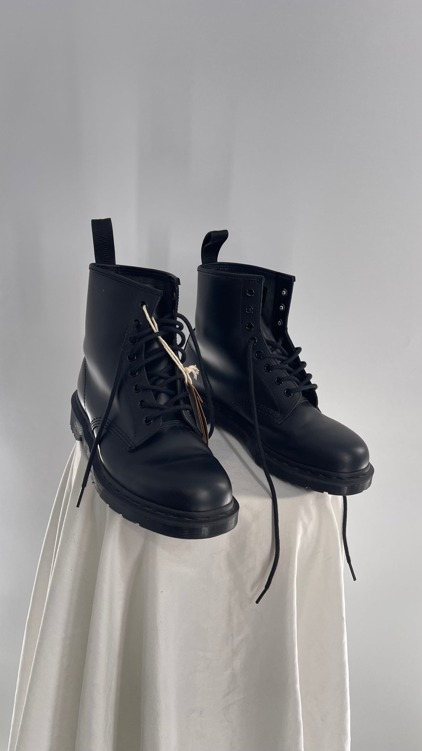 Dr.Martens Monochromatic Black Patent Leather Boots (9Mens 10Ladies)