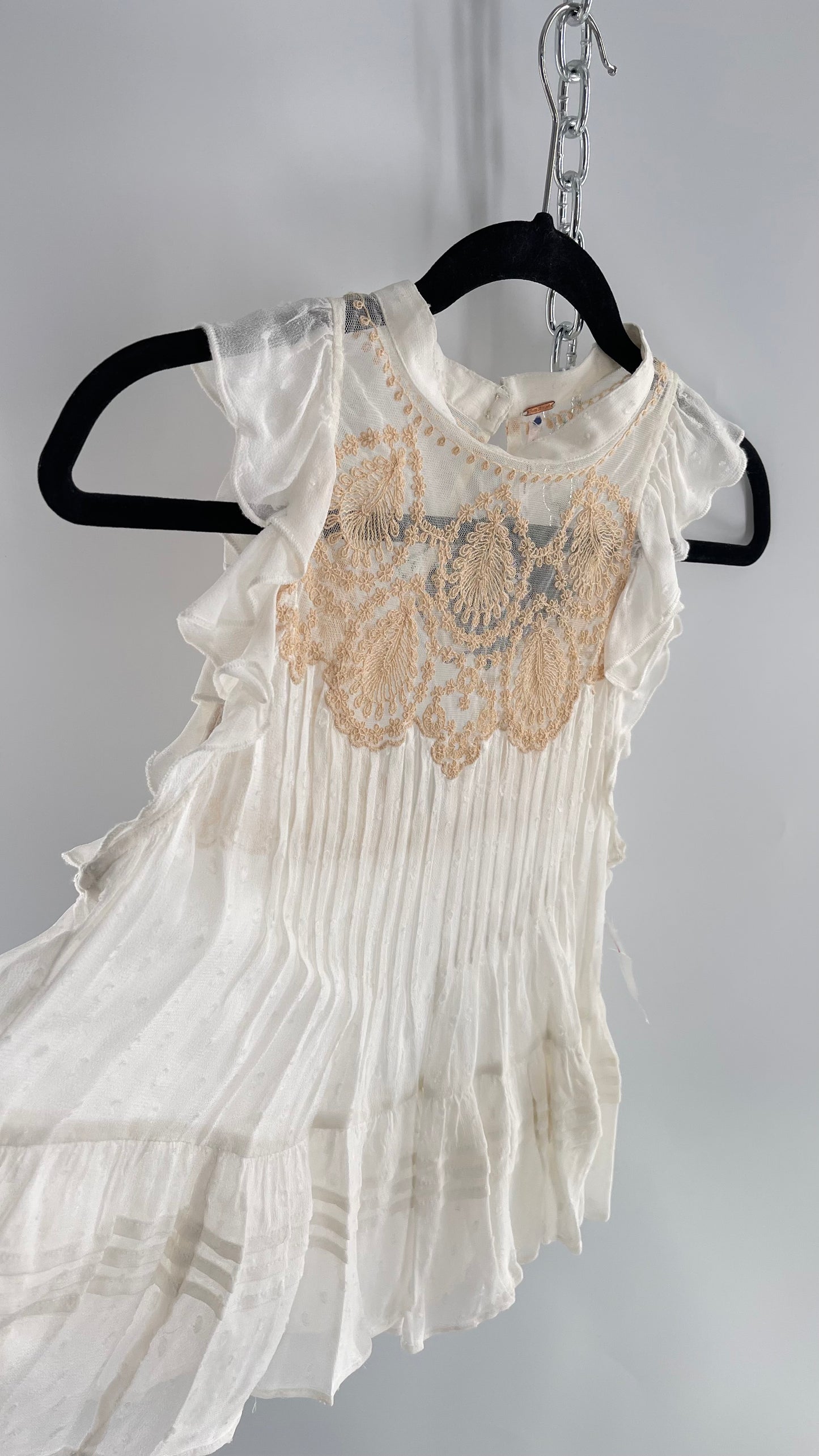 Free People Delicate,Romantic Feminine Sleeveless Blouse with Pleating, Embroidery and Keyhole Back (XS)