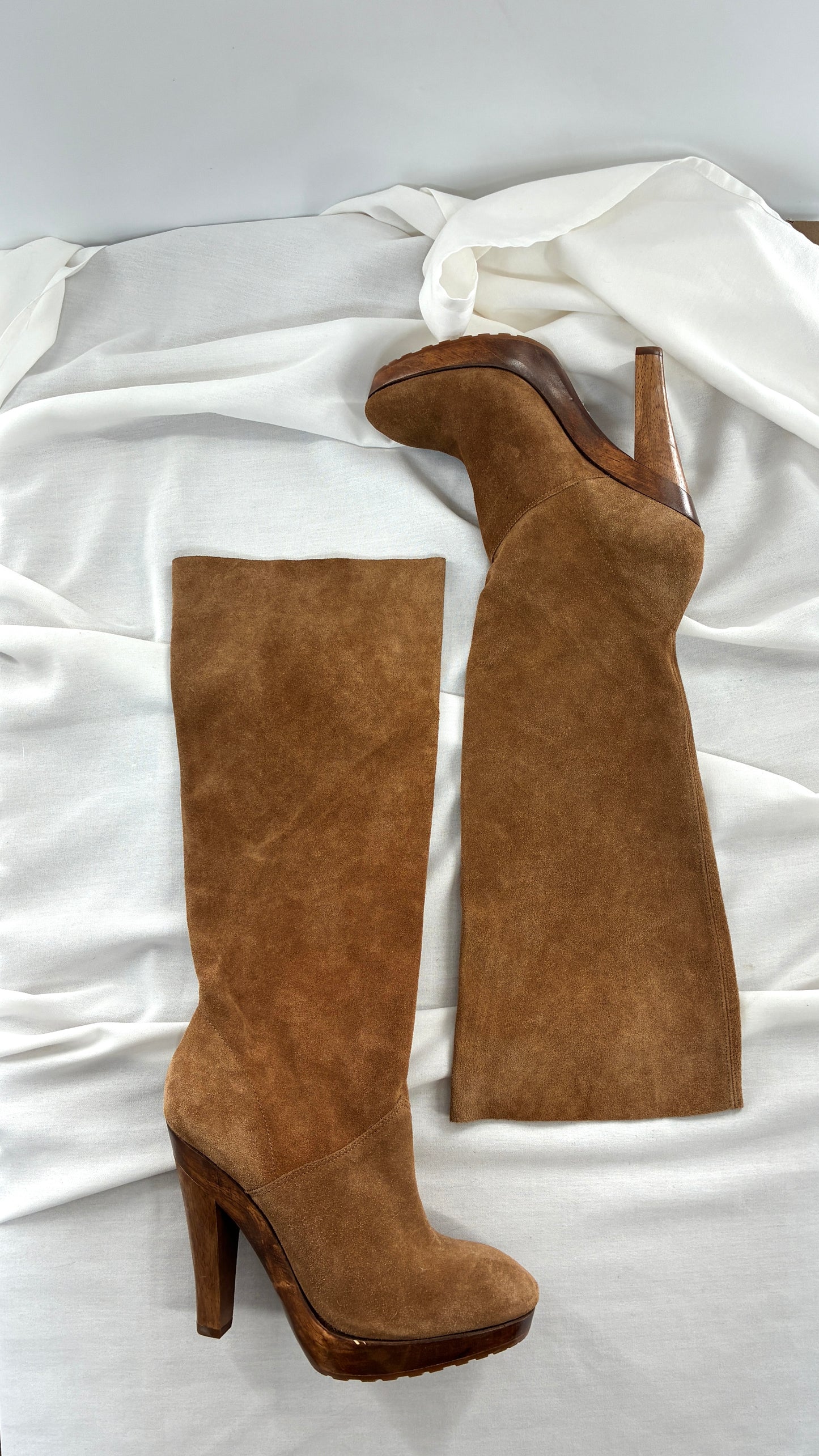 Vintage MICHAEL KORS Genuine Suede Leather Platform Heel Boot (10)