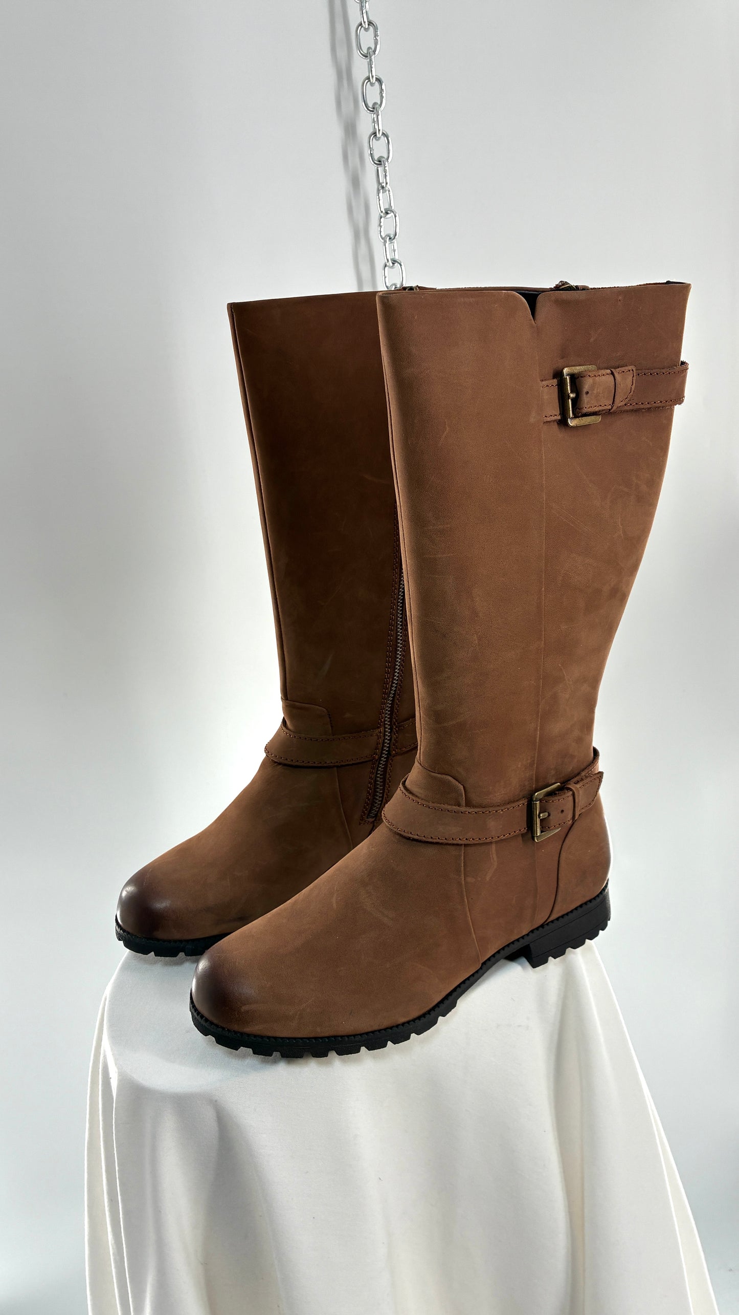 Deadstock Vintage HOTTER Belle Genuine Thick Leather Waxed Boots with Polished Toe Box and Heel (9)