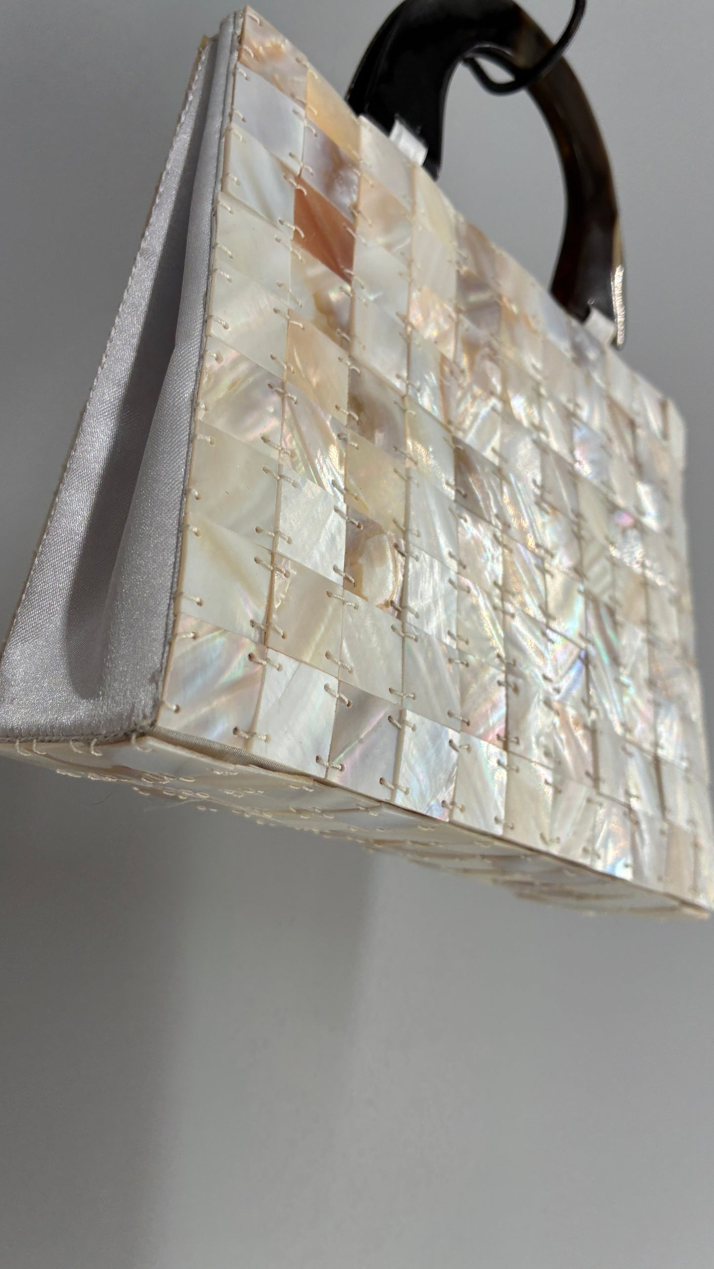 Vintage Seashell Off White Tile Mini Hand Bag