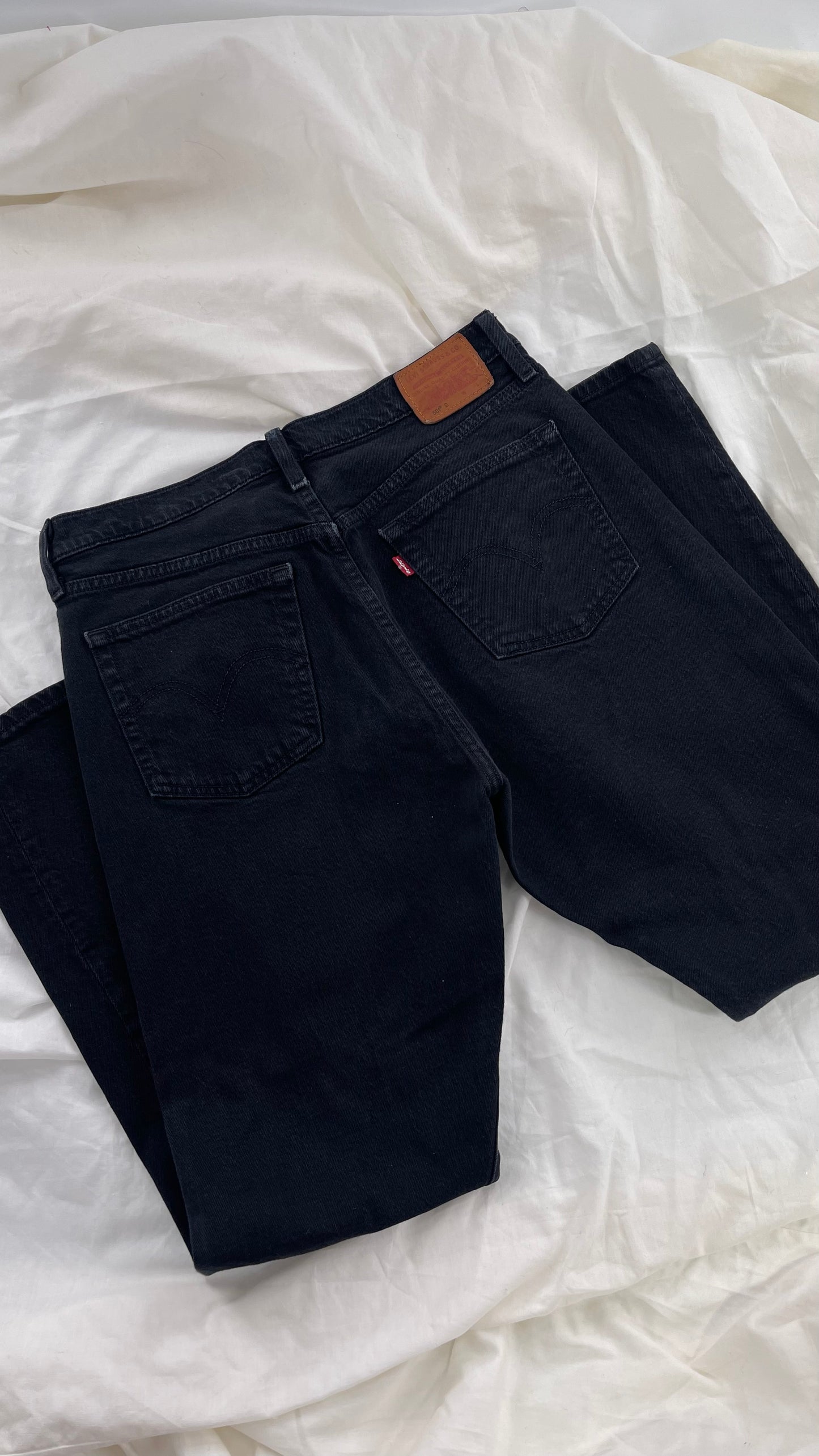 Vintage LEVI 501 Black Button Front Denim (30)