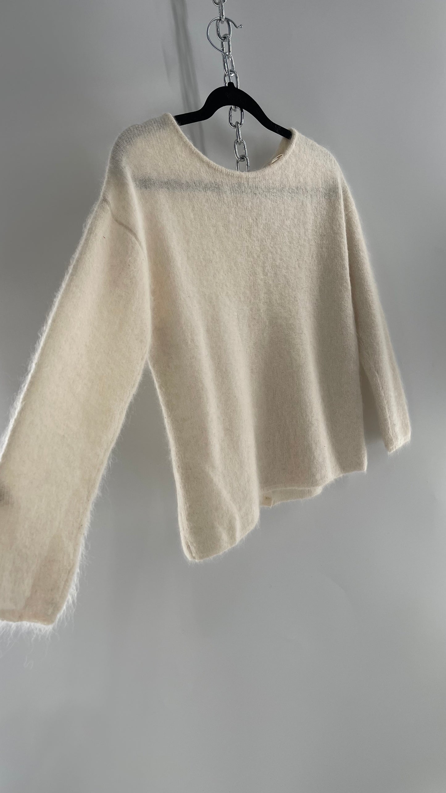 Vintage La Maille Sézane PARIS Rue Saint Fiagre White Alpaca/Mohair Button Back Cardigan (Medium)