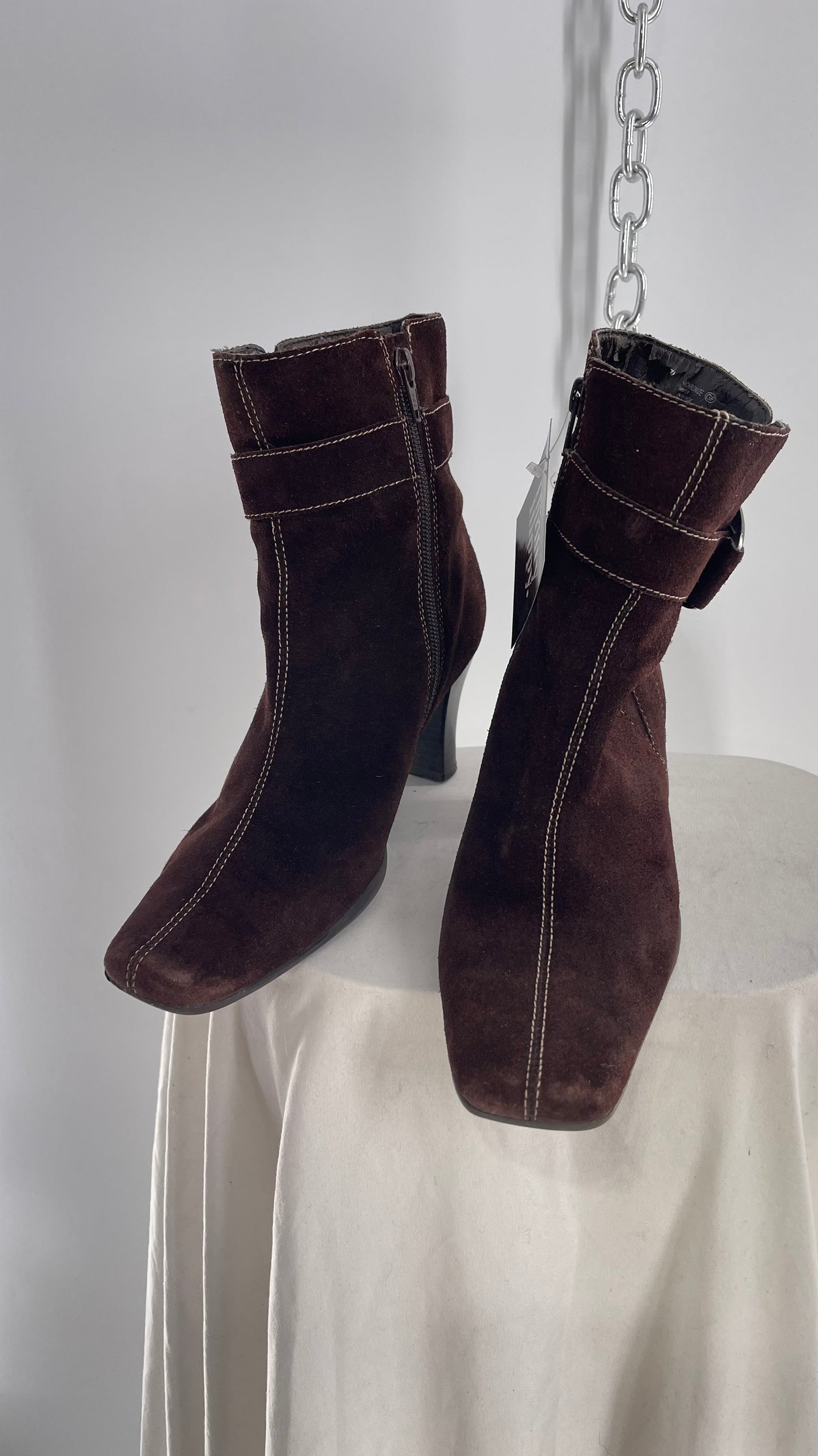 Vintage Aerosole Brown Suede Square Toe Booties with Contrast White Stitch and Ankle Buckle (7)