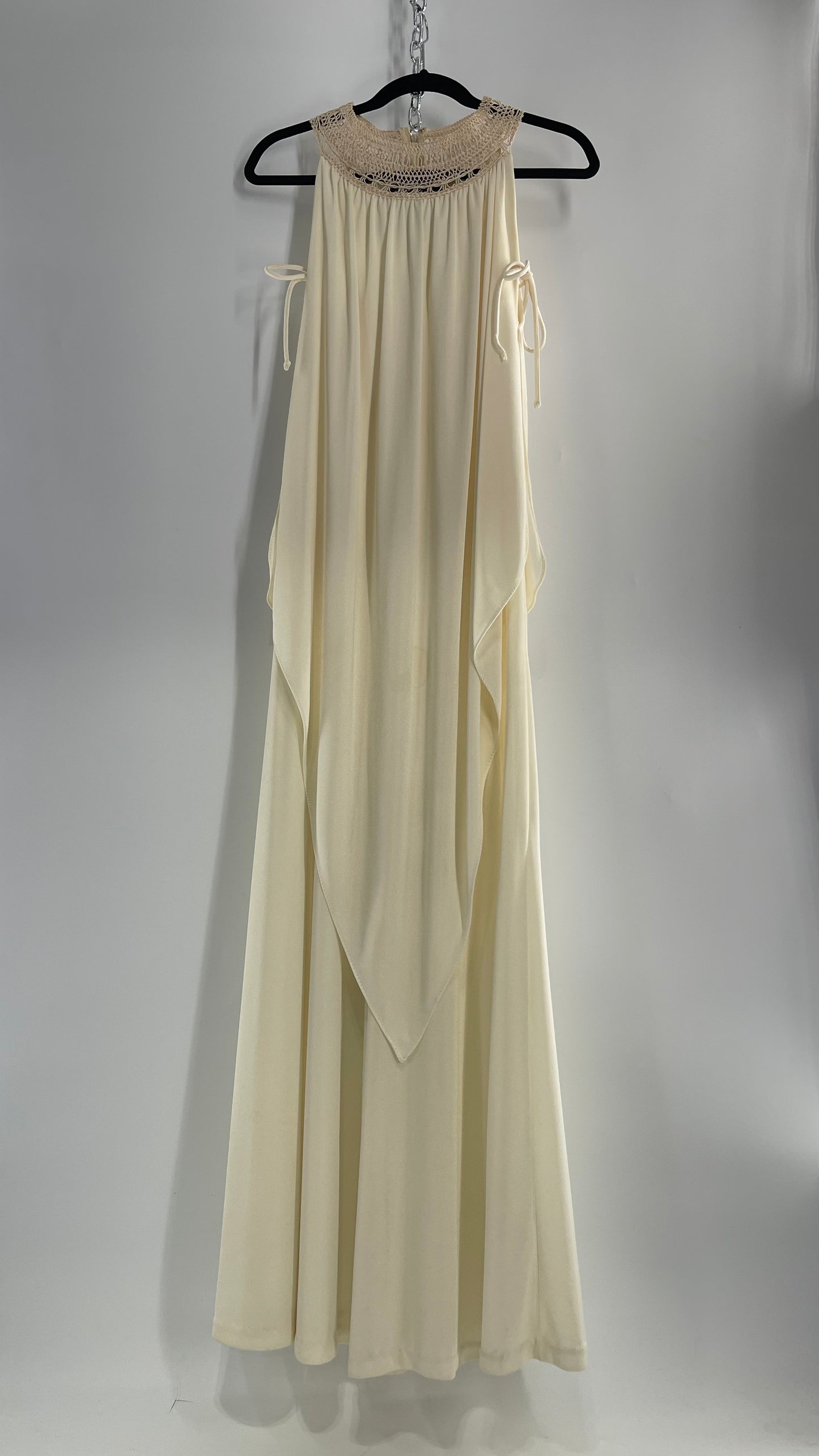 Vintage 1970s Off White Hand Made Goddess Gown with Draping Details, Tie Underarm, Pleated Body and Crochet/Macrame Neckline Detail (XS/S)