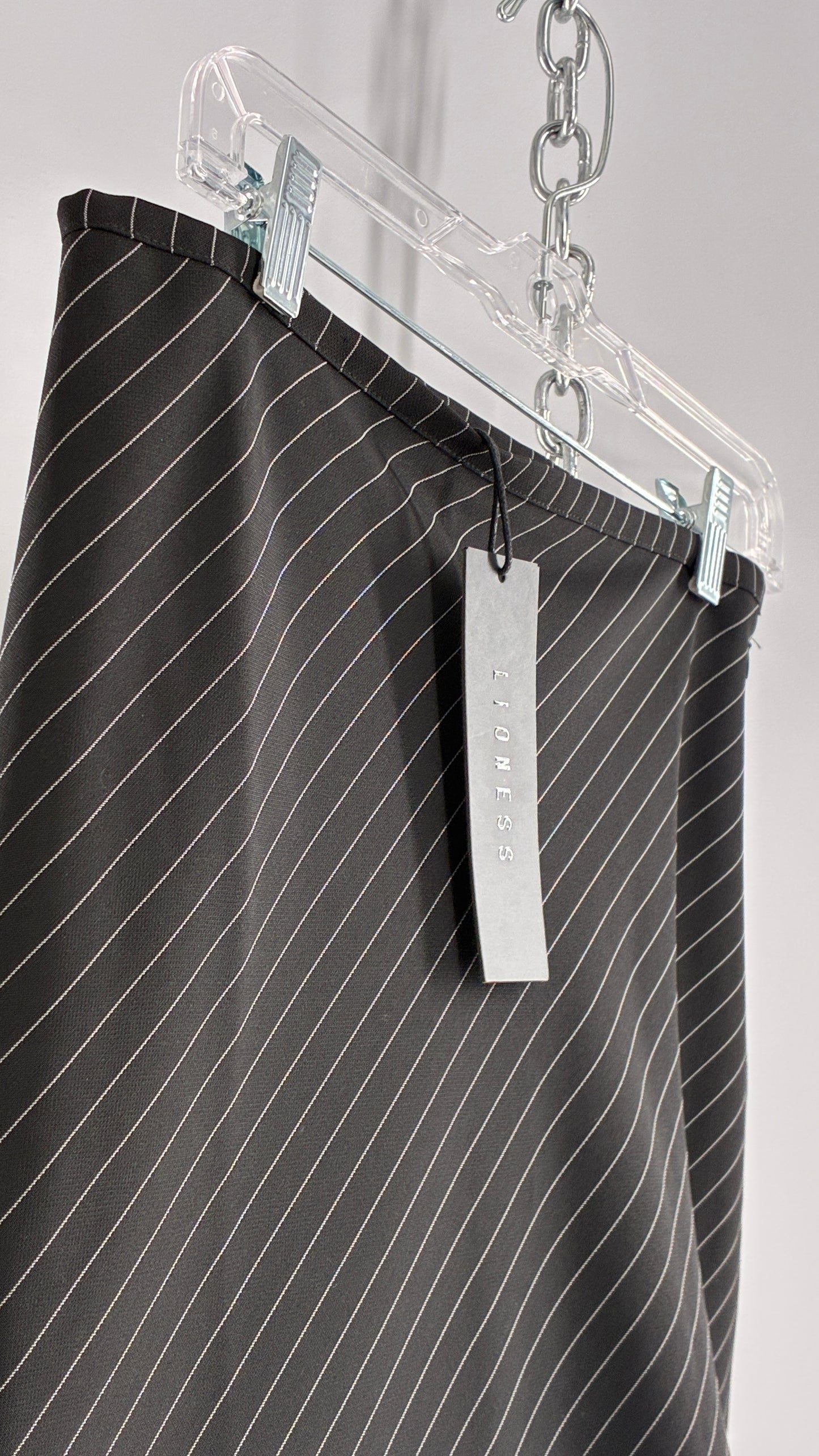 LIONESS Pinstripe Skirt with Tags (Small)