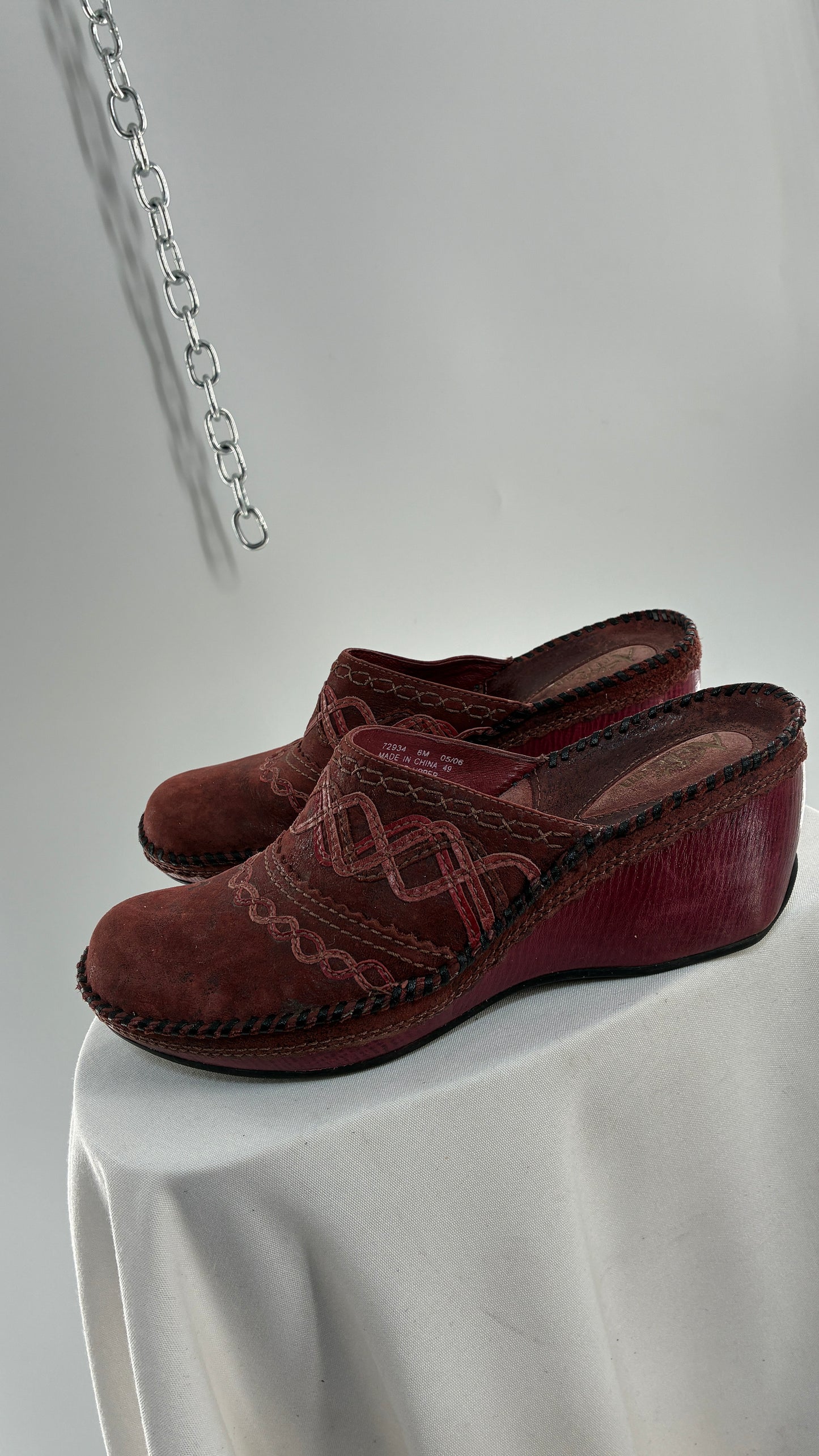 ARTISAN Clark’s Maroon Red Leather Clogs (8)