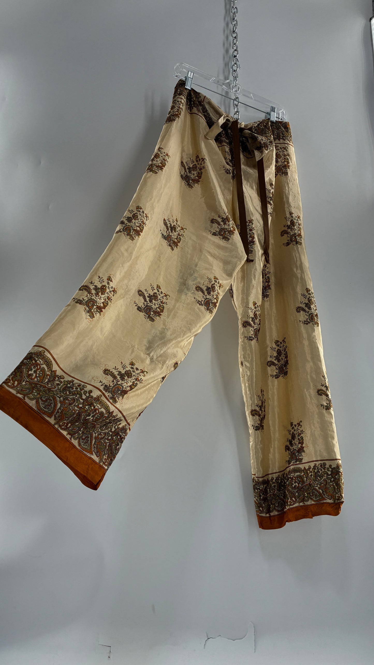 Urban Renewal Urban Outfitters Silky Lounge Pant Upcycled Vintage (Small)