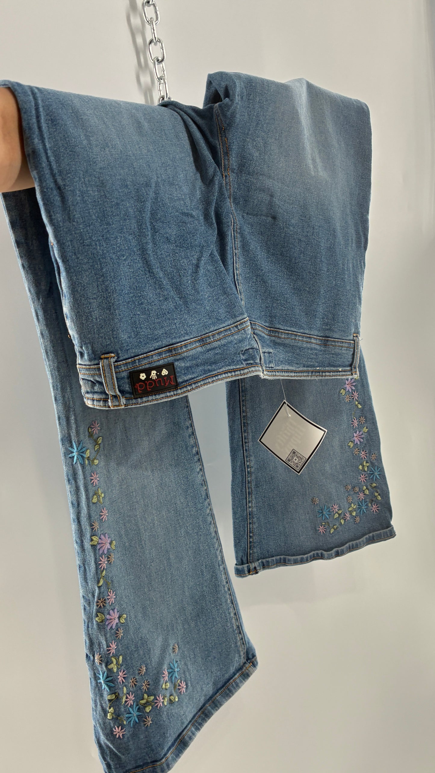 Vintage MUDD Light Wash, Low Rise Jeans with Grommet Waistband and Embroidered Florals (11)