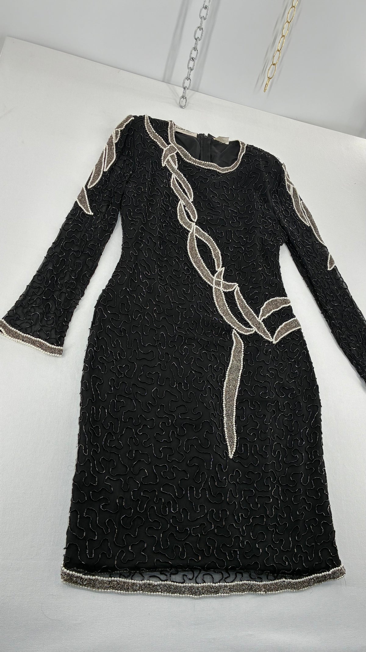 Vintage SILKY NITES BY CHERISH 100% Natural Silk Beaded Black Dress with Contrasting White Design (Medium)