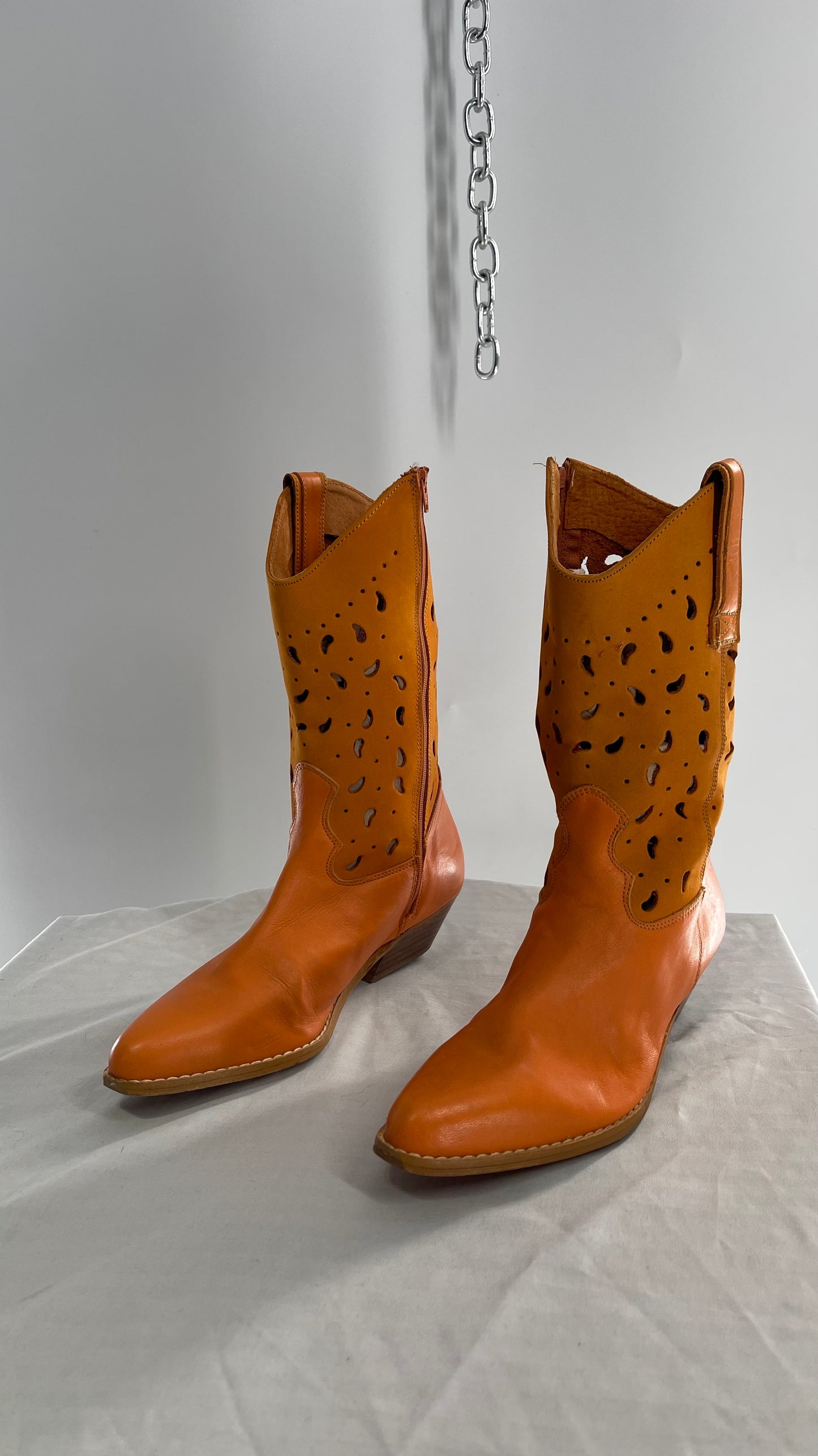 Vintage Santa Barbara Orange Leather Made in Spain Pointed Toe Cowboy Boots (8)