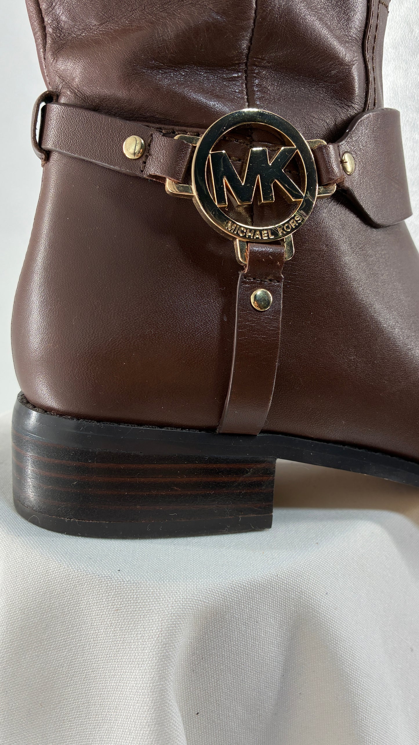 Vintage MICHAEL KORS Knee High Brown Genuine Leather Moto Boot with Gold Detailing (9)