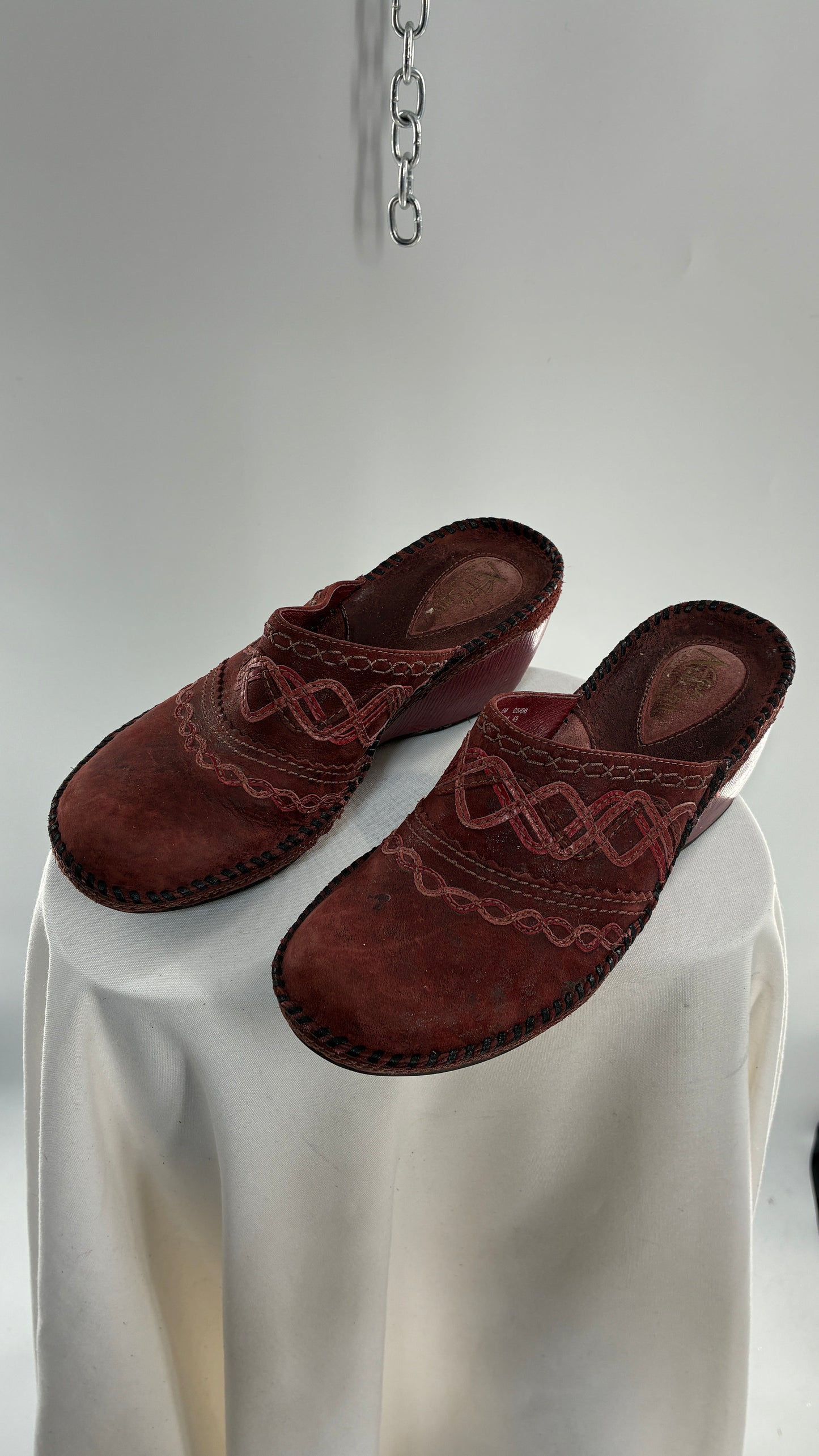 ARTISAN Clark’s Maroon Red Leather Clogs (8)