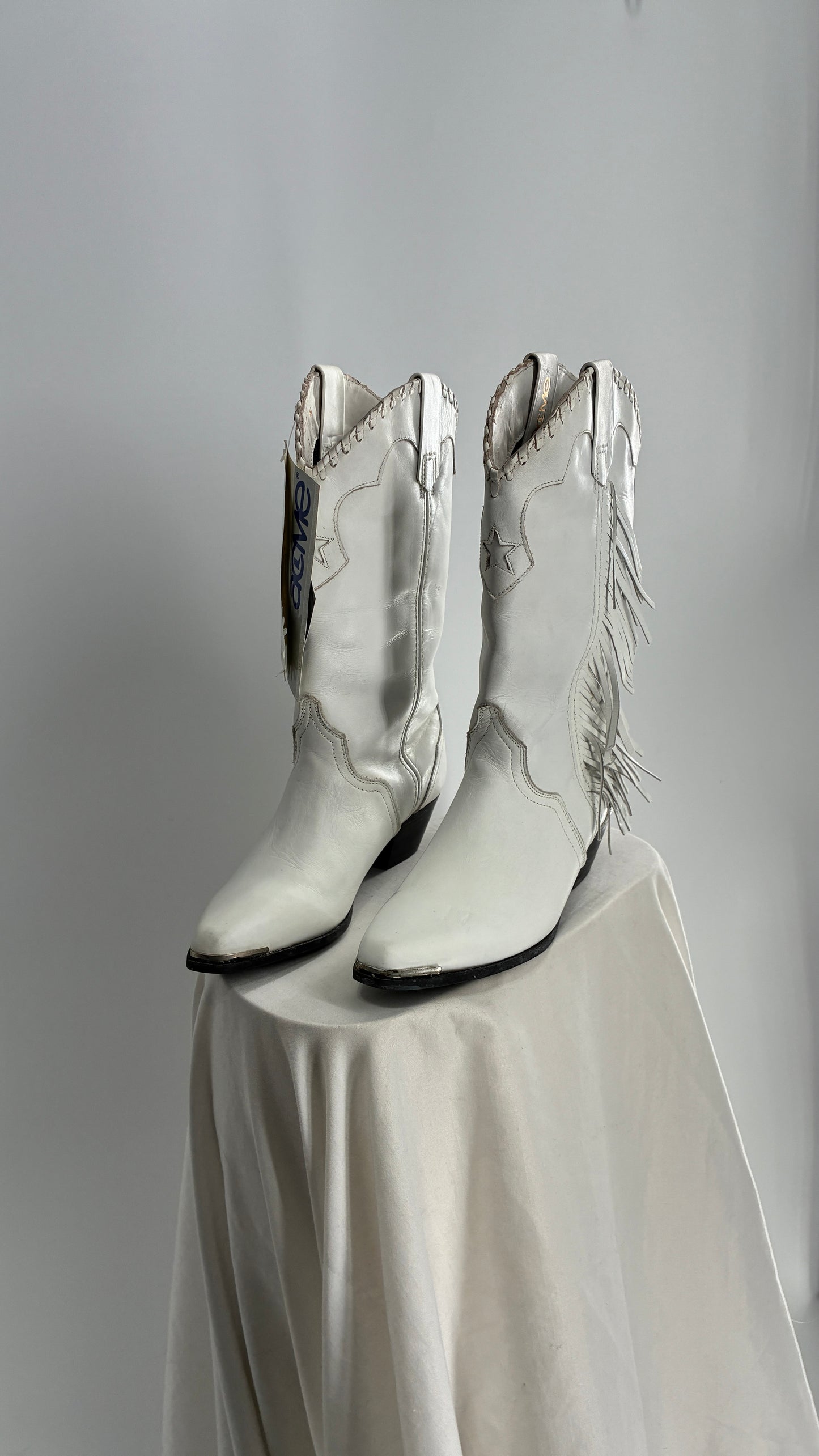 Deadstock Vintage ACME White Cowboy Boots with Braided Cuff, Fringe Sides(6)