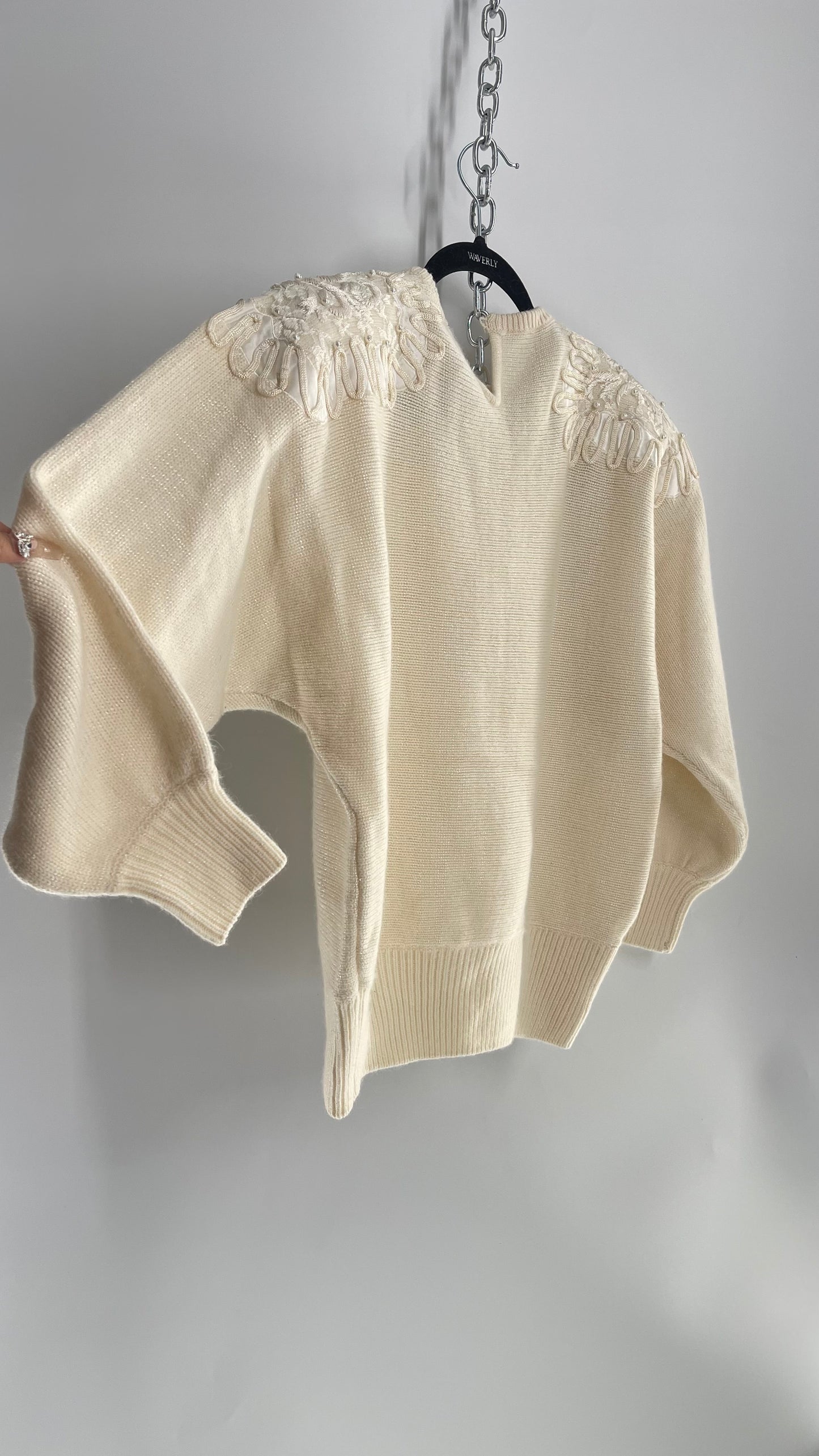 Vintage Suzelle 1980s Embroidered Rosette Sweater (Medium)