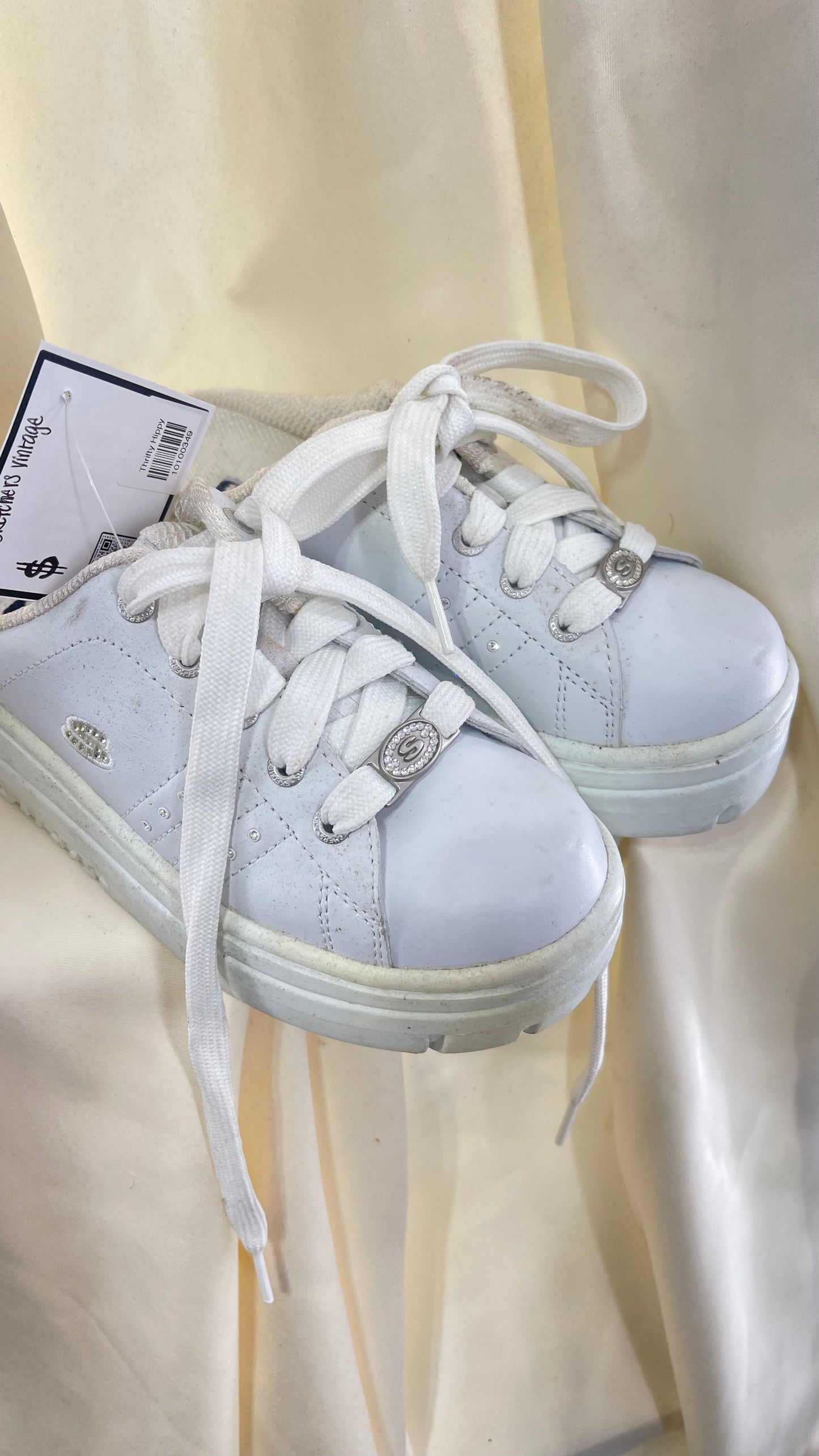 Vintage White Sketchers Slip on Platform Jammer Sneakers with Bedazzled Details (6)