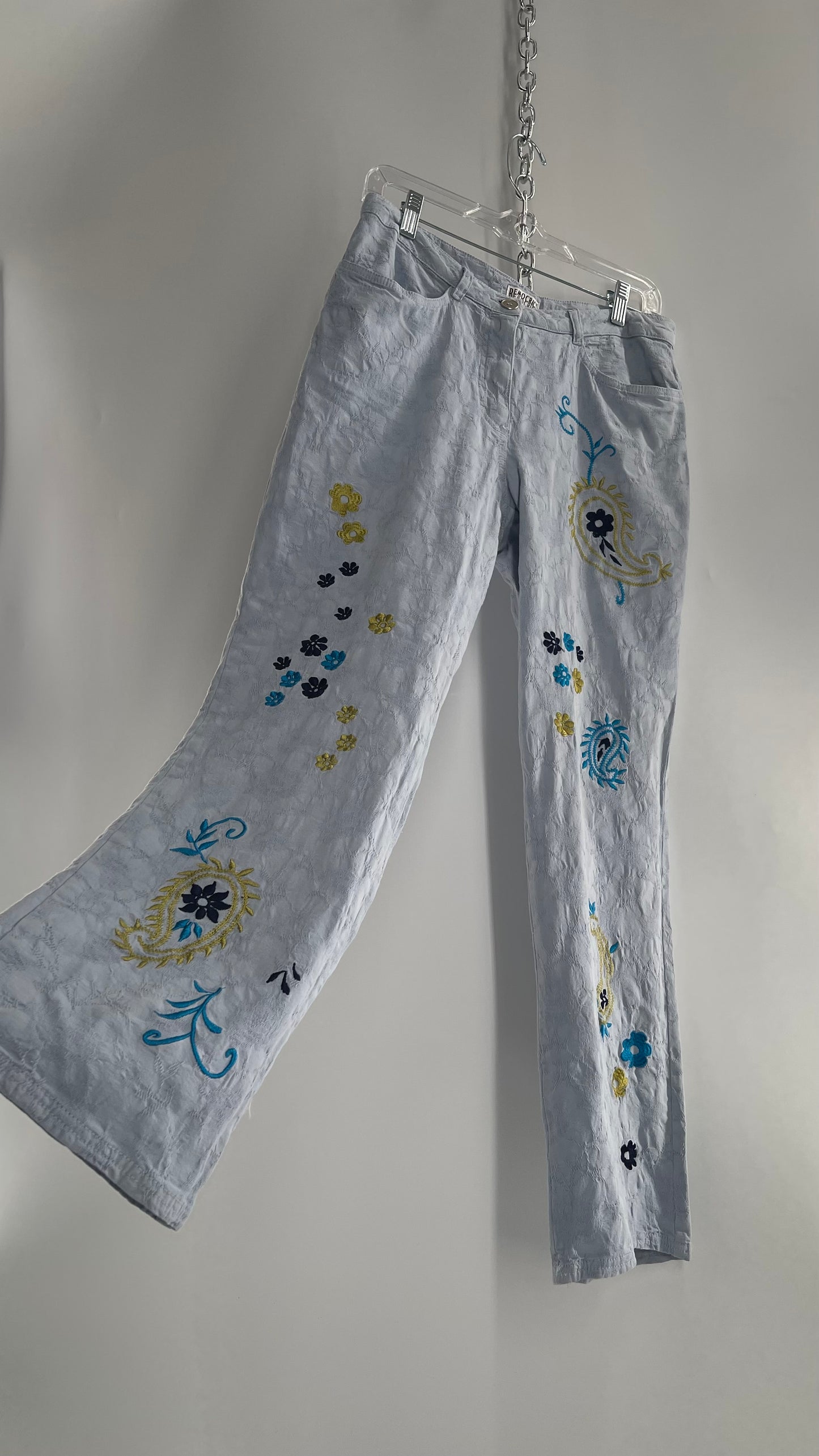 Vintage DEMOCRACY Embroidered, Textured Kickflares (8 Petite)