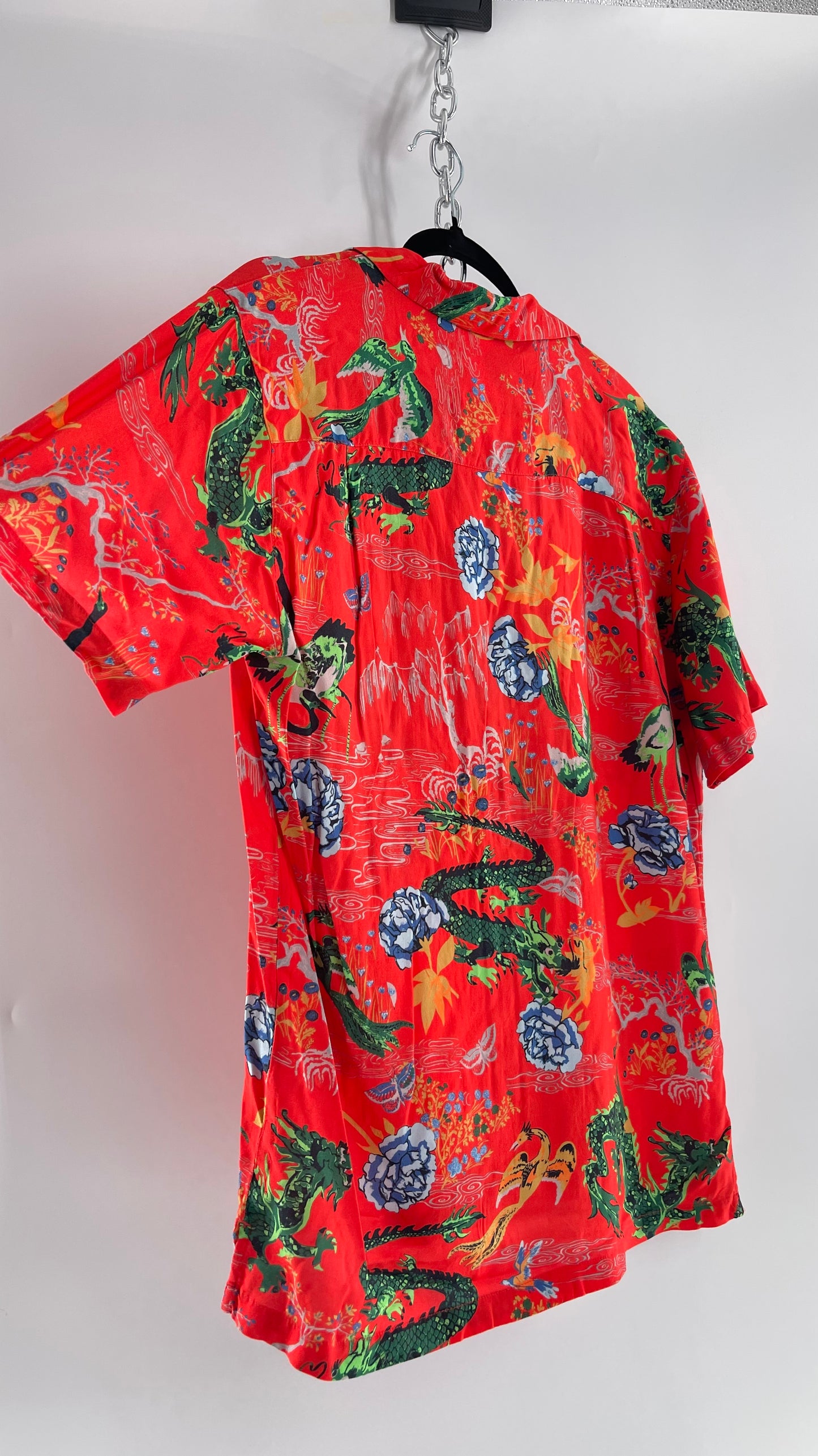 Urban Outfitters Red Dragon Motif Men’s Button Up (Small)