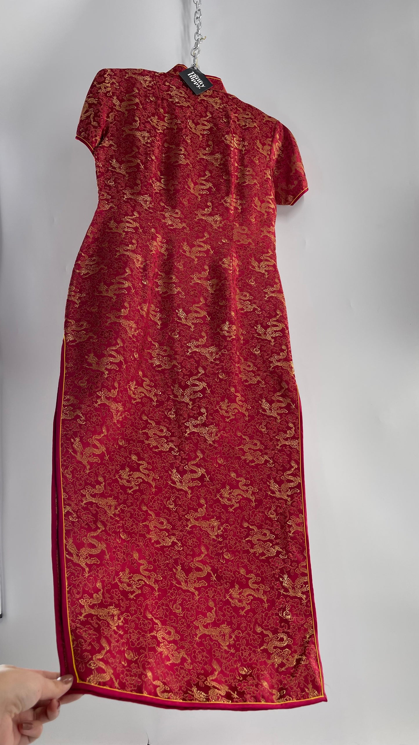 Vintage 1980s Chinese Red Silk Dragon Motif Printed/Embroidered Qipao (XL)