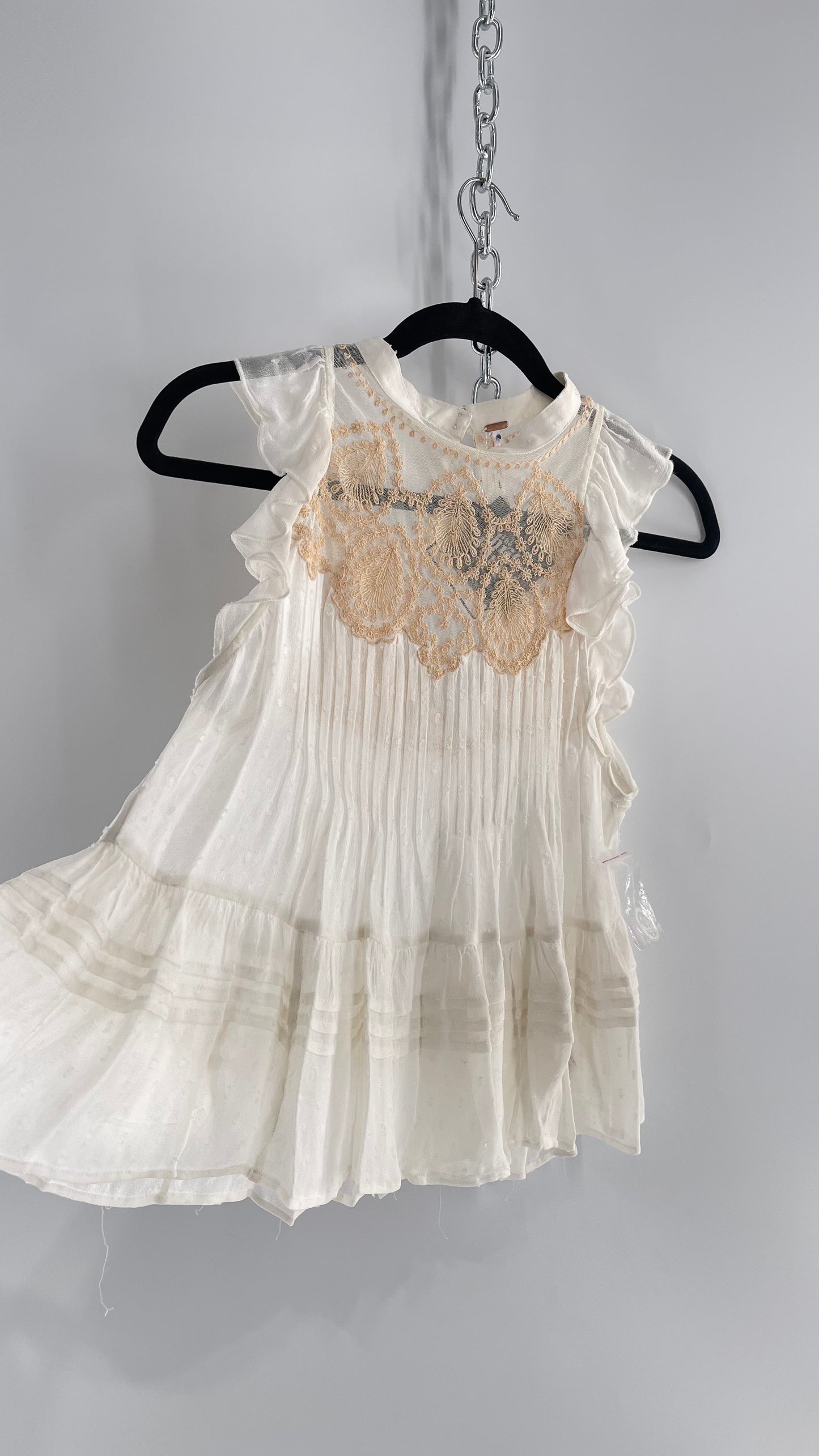 Free People Delicate,Romantic Feminine Sleeveless Blouse with Pleating, Embroidery and Keyhole Back (XS)