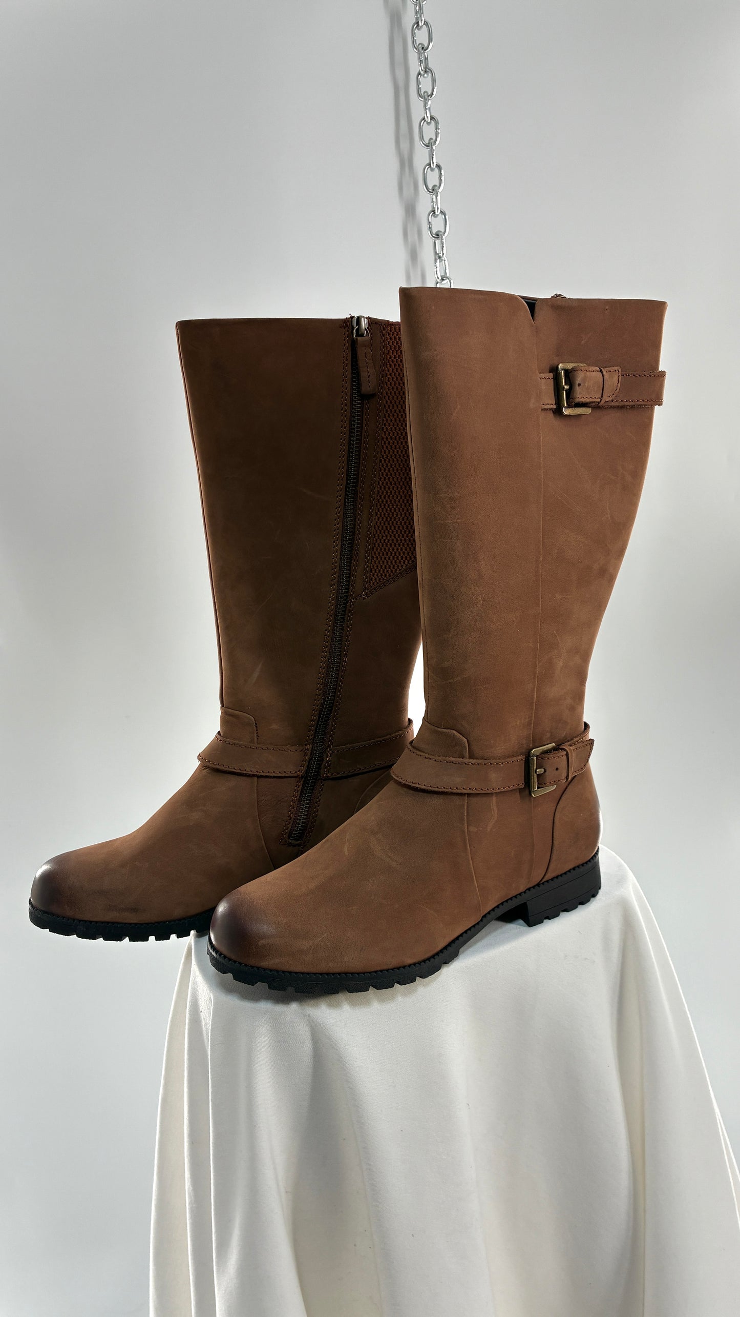 Deadstock Vintage HOTTER Belle Genuine Thick Leather Waxed Boots with Polished Toe Box and Heel (9)