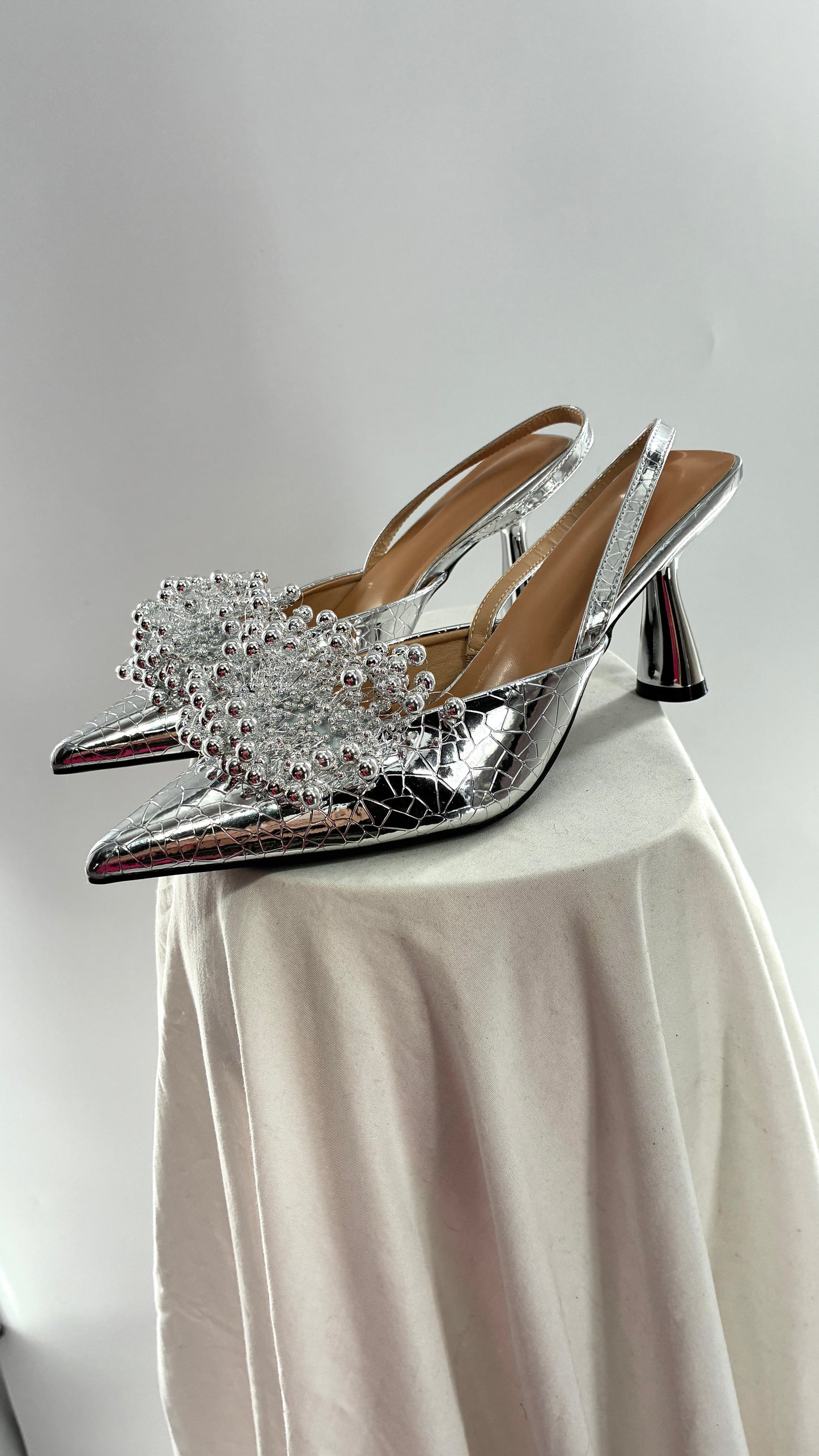 Chrome Silver Pointed Toe Slingback Kitten Heels with Abstract Detail (42)