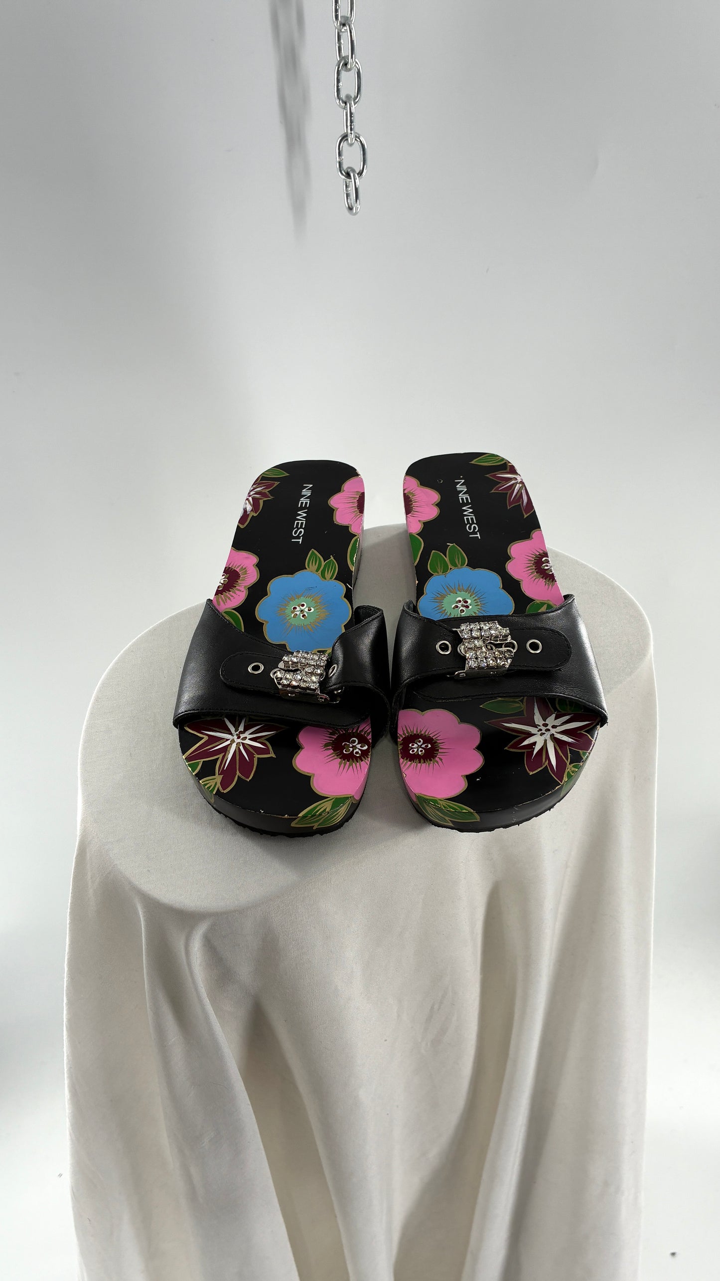 Vintage NINE WEST Black Clog Sandal with Colorful Hand Painted Flowers (7.5)