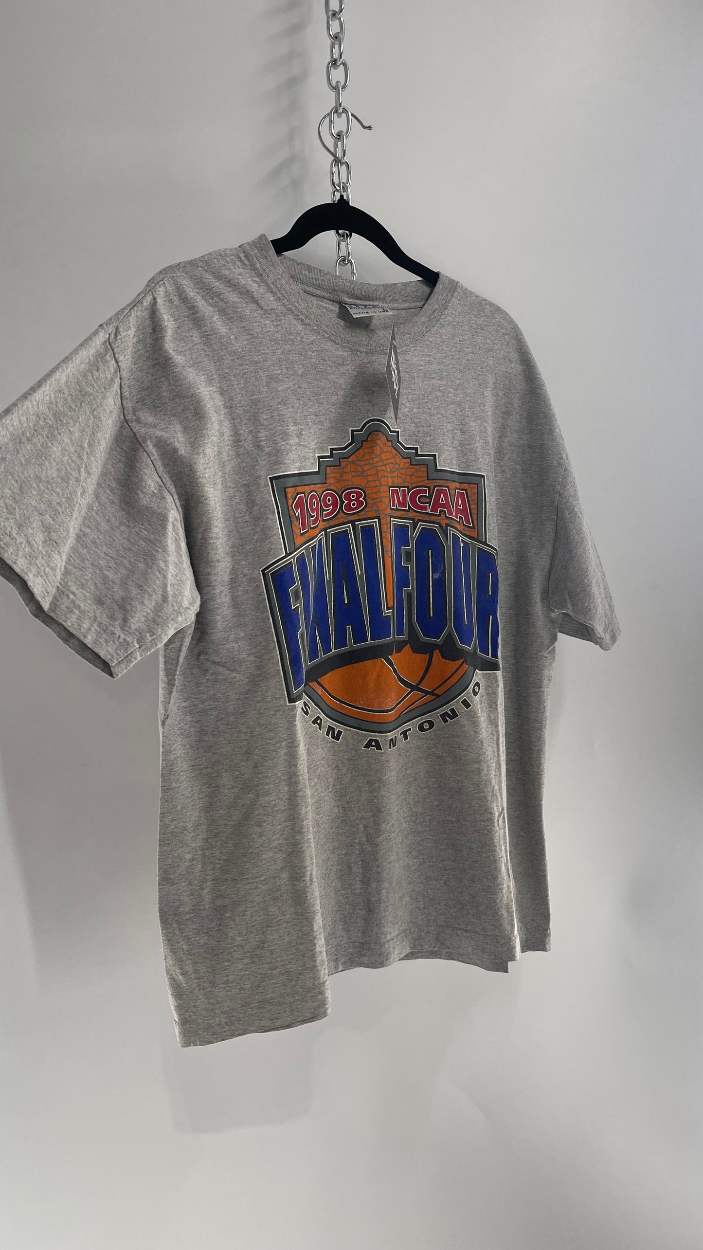 Vintage 1998 NCAA Final Four San Antonio Jersey T Shirt (Large)