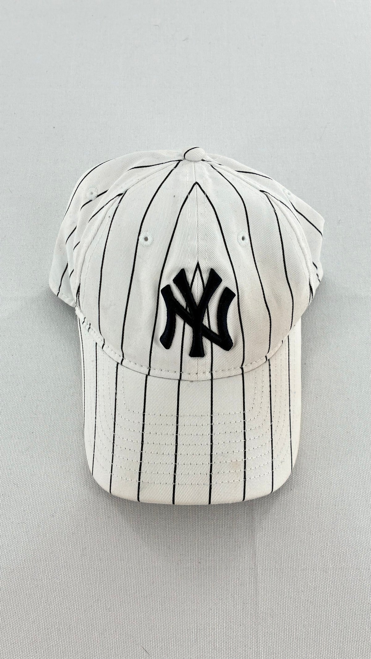 Vintage YANKEES Pin Stripe Baseball Hat