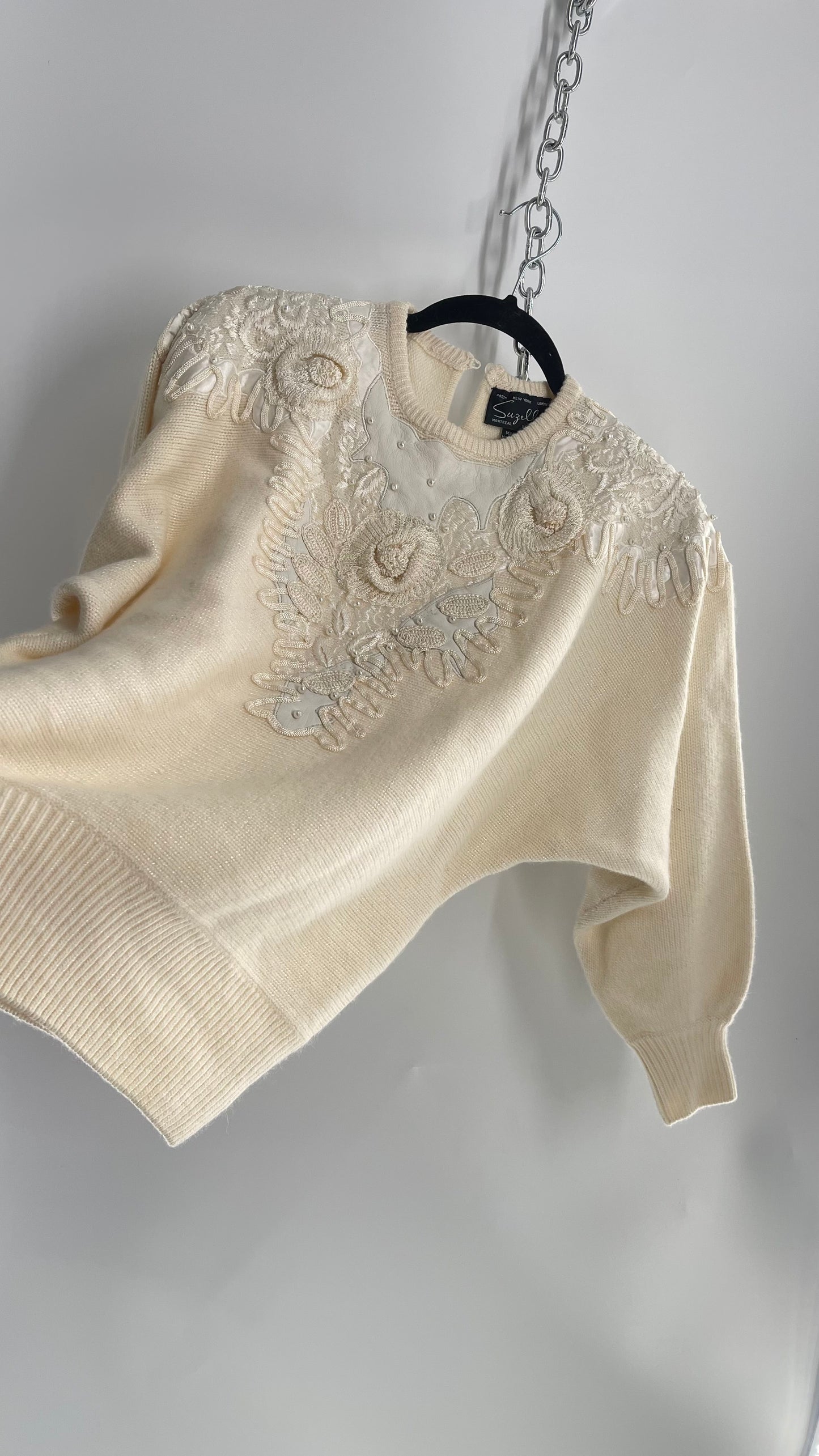 Vintage Suzelle 1980s Embroidered Rosette Sweater (Medium)