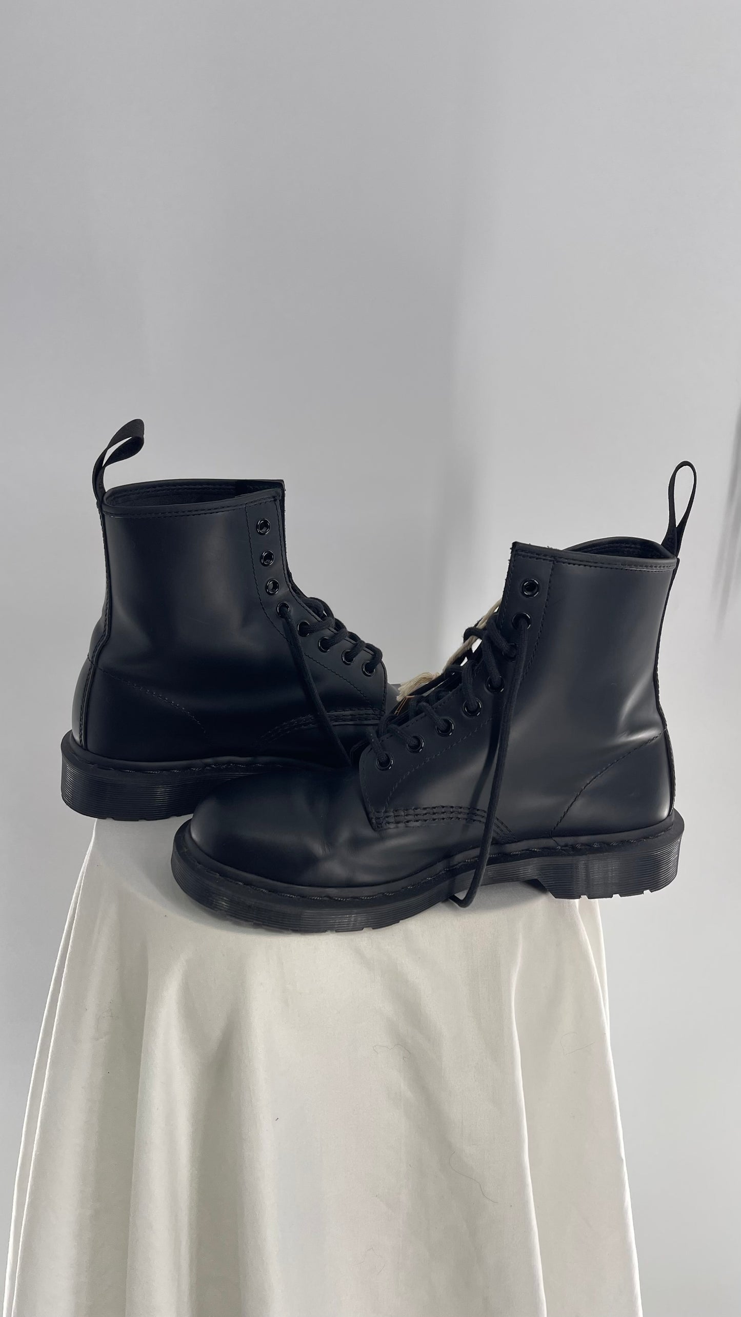 Dr.Martens Monochromatic Black Patent Leather Boots (9Mens 10Ladies)