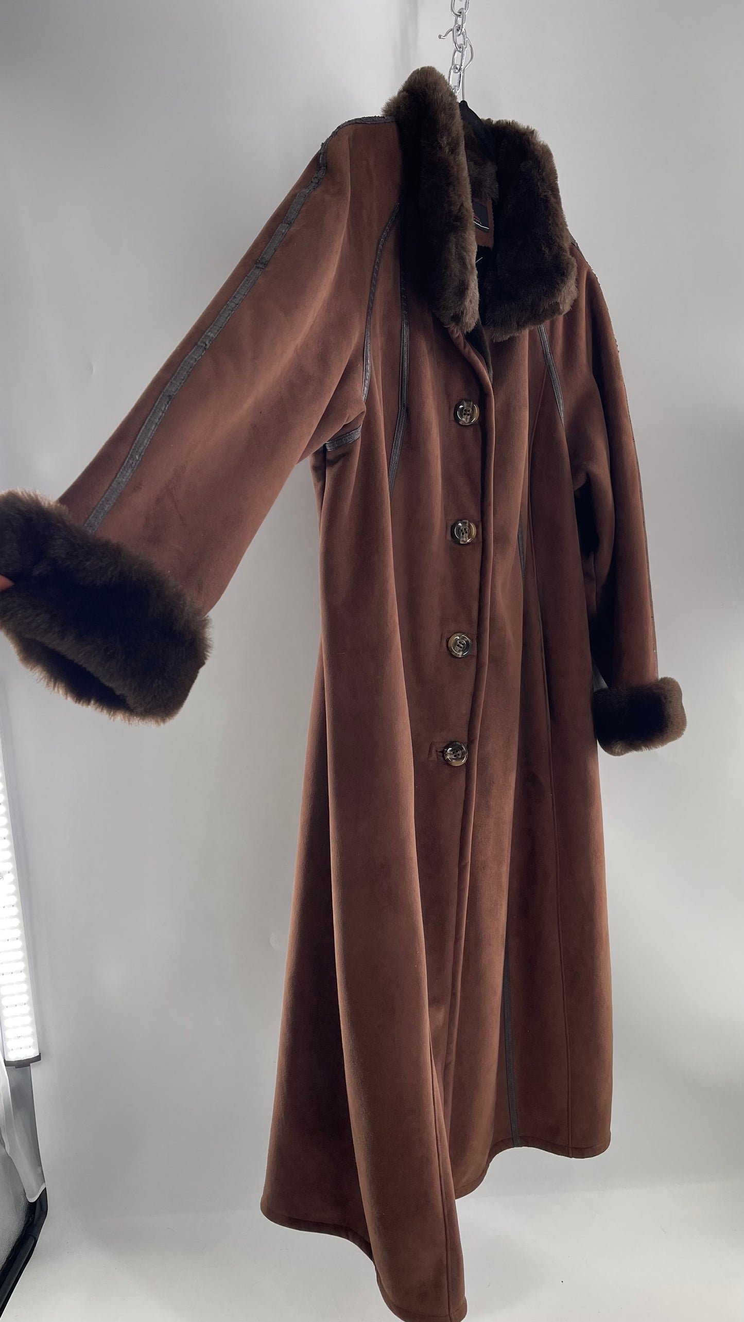 Vintage CG Collection Brown Coat with Faux Leather Piping and Faux Fur Cuffs and Collar (C)(XL)