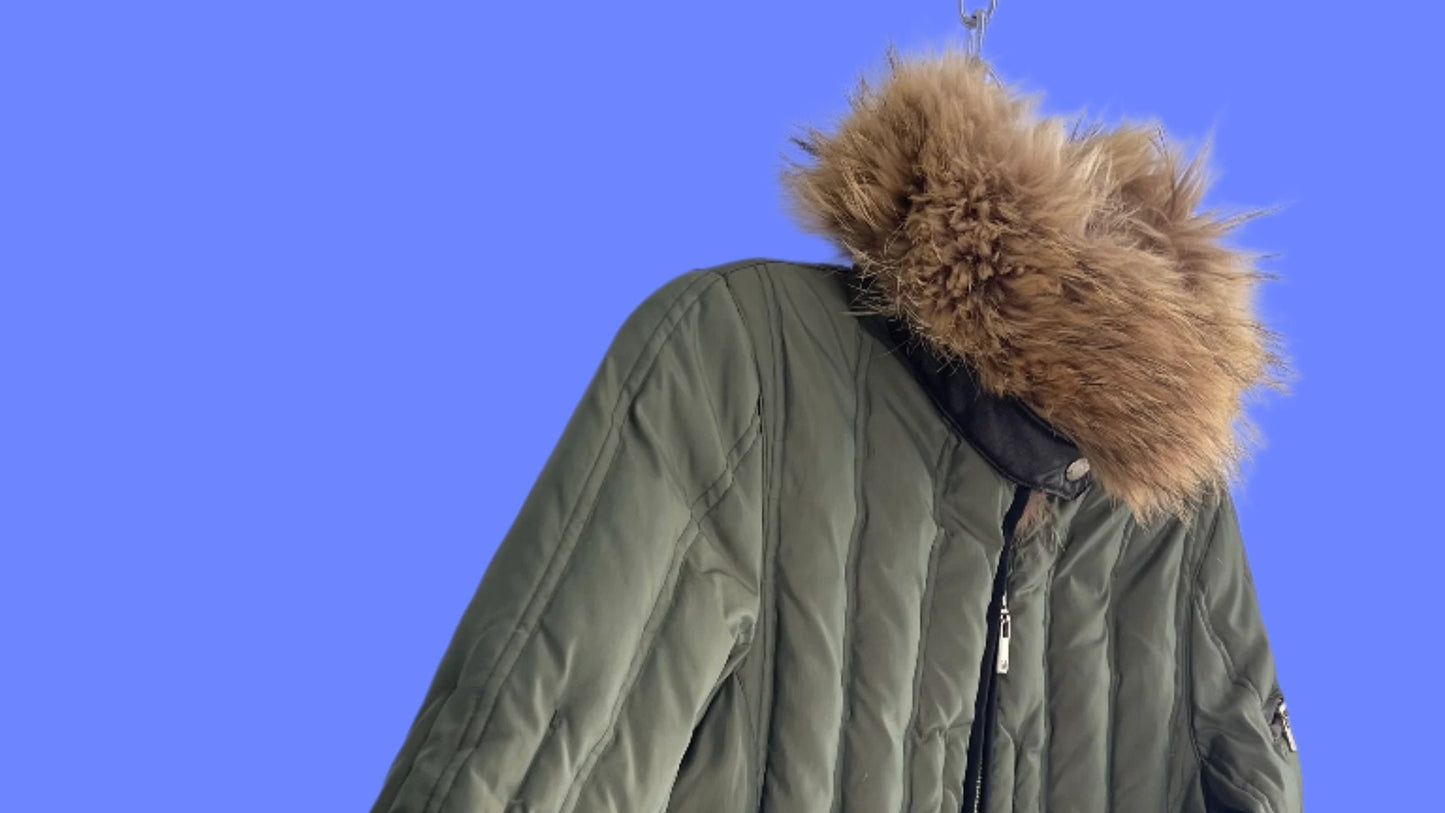 Vintage Michael Kors 1990s Army Green Puffer with Raccoon Fur Hood Waterfowl and Down Filling (Small)