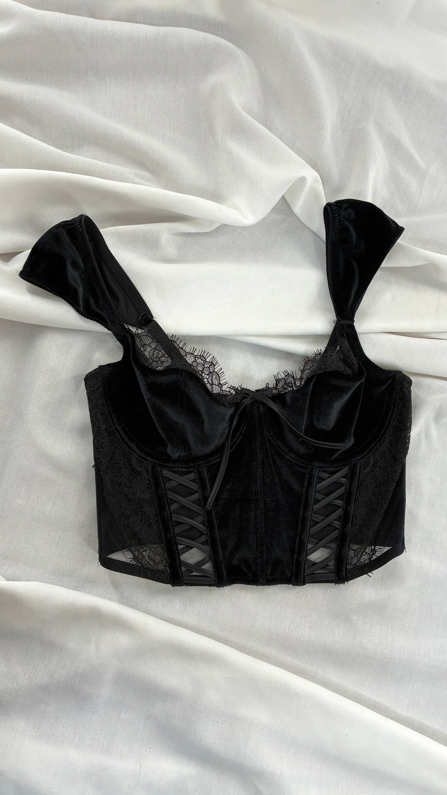 Vintage VICTORIAS SECRET Black Velour Corset Bra (Small)