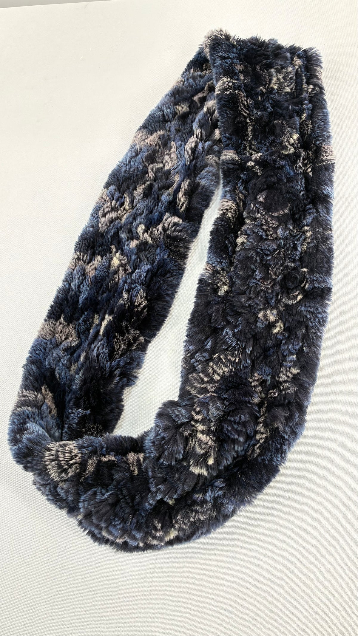 Vintage LINDA RICHARDS LUXURY Genuine Rabbit Fur Navy Scarf