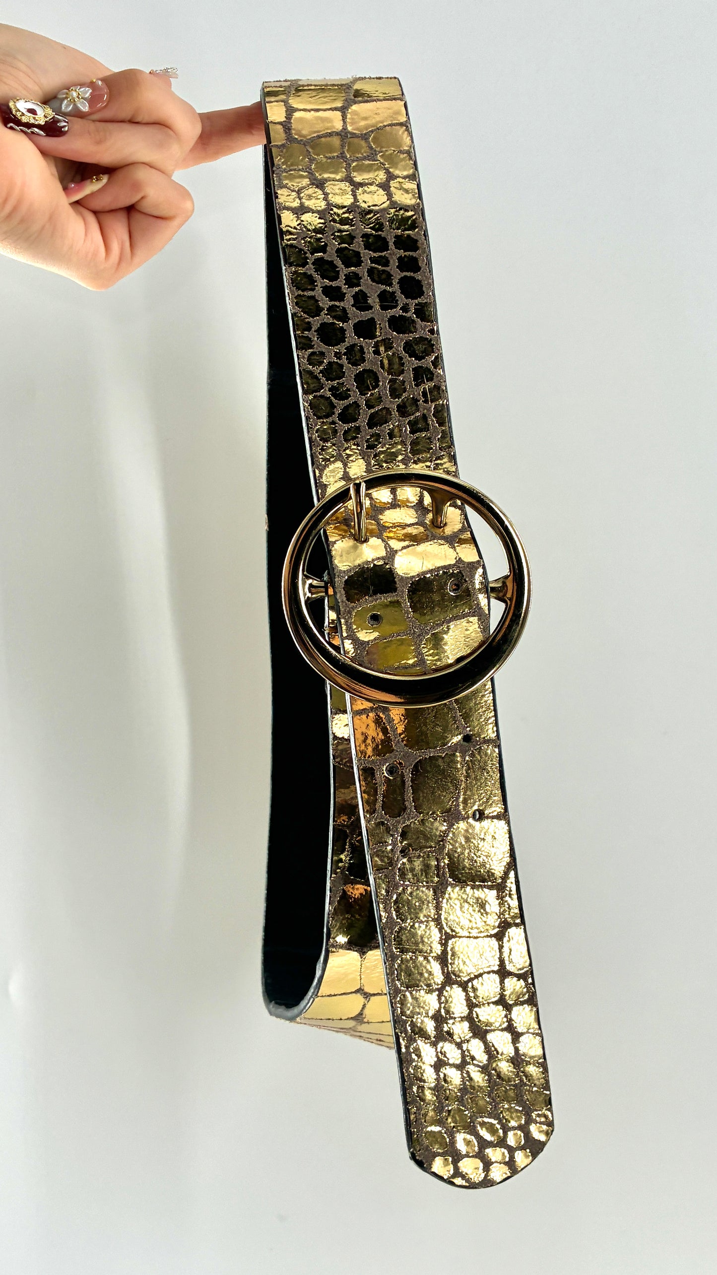 Vintage Free People Metallic Gold Leather Embossed Round Buckle Belt (S/M)