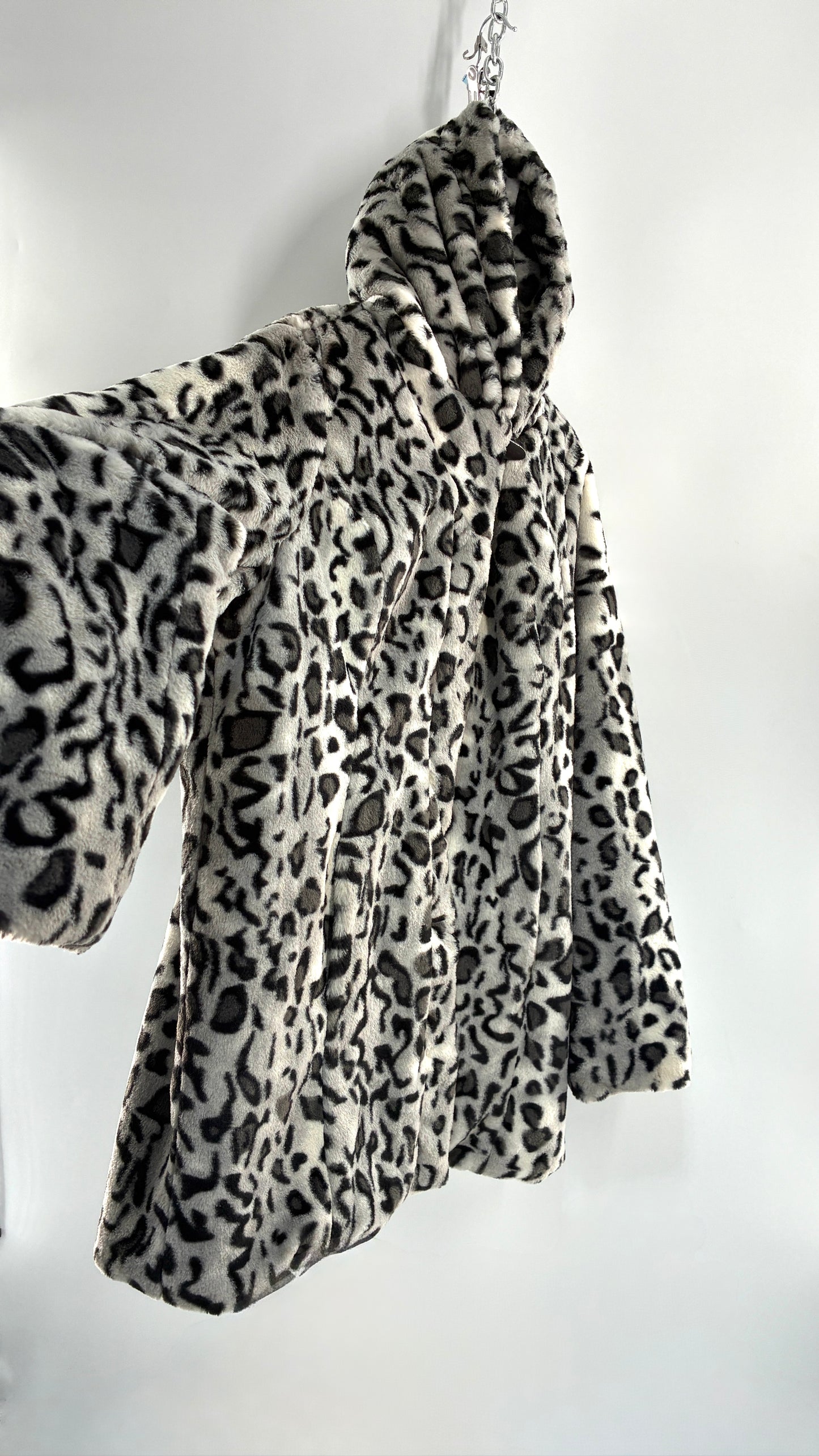 Vintage DENNIS BASSO Reversible Leopard Fur and Quilted, Hooded Coat (Large)